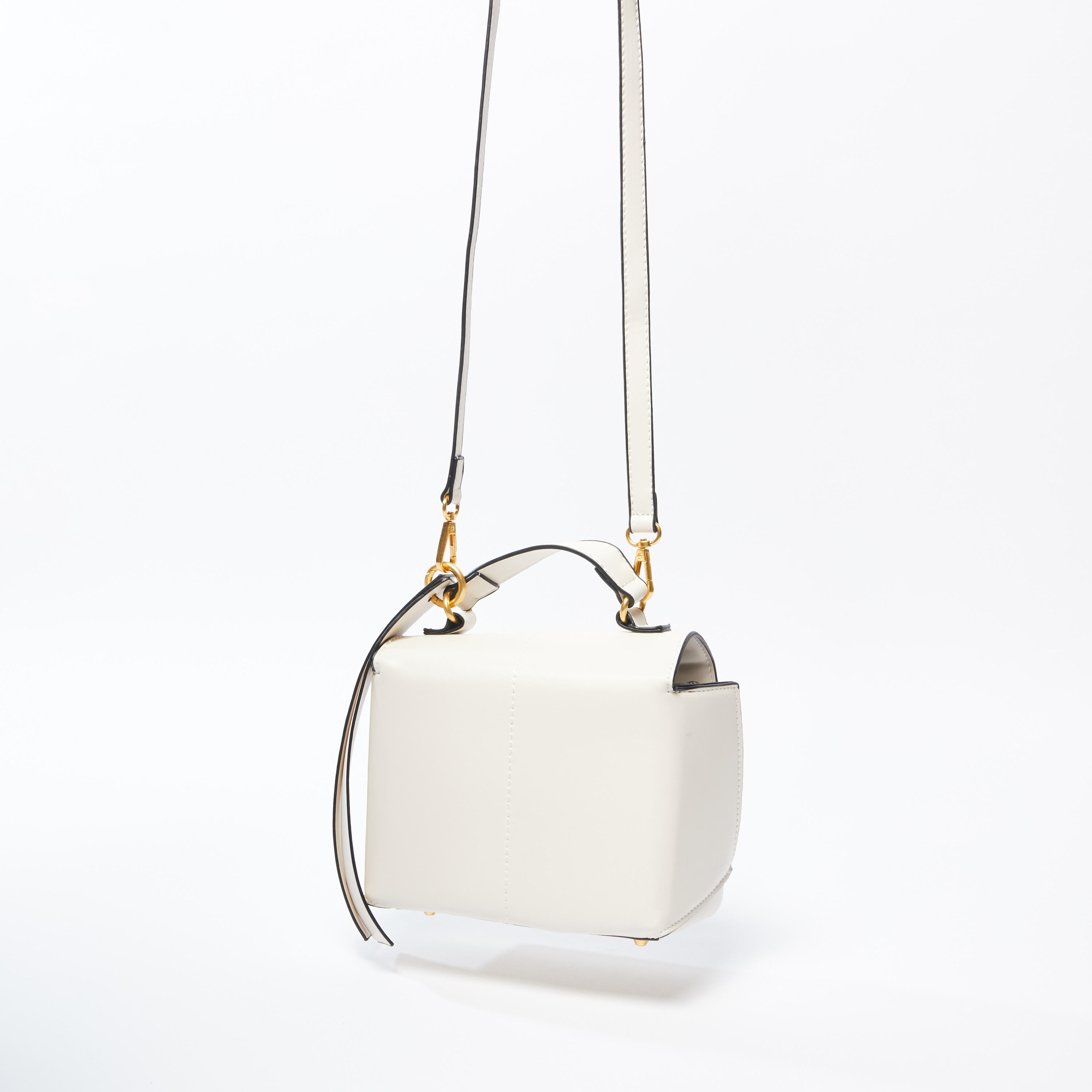 حقيبة ساتشيل بحمّالة كتف وتفاصيل ميتاليك-women-bagsandwallets-handbags-image-3