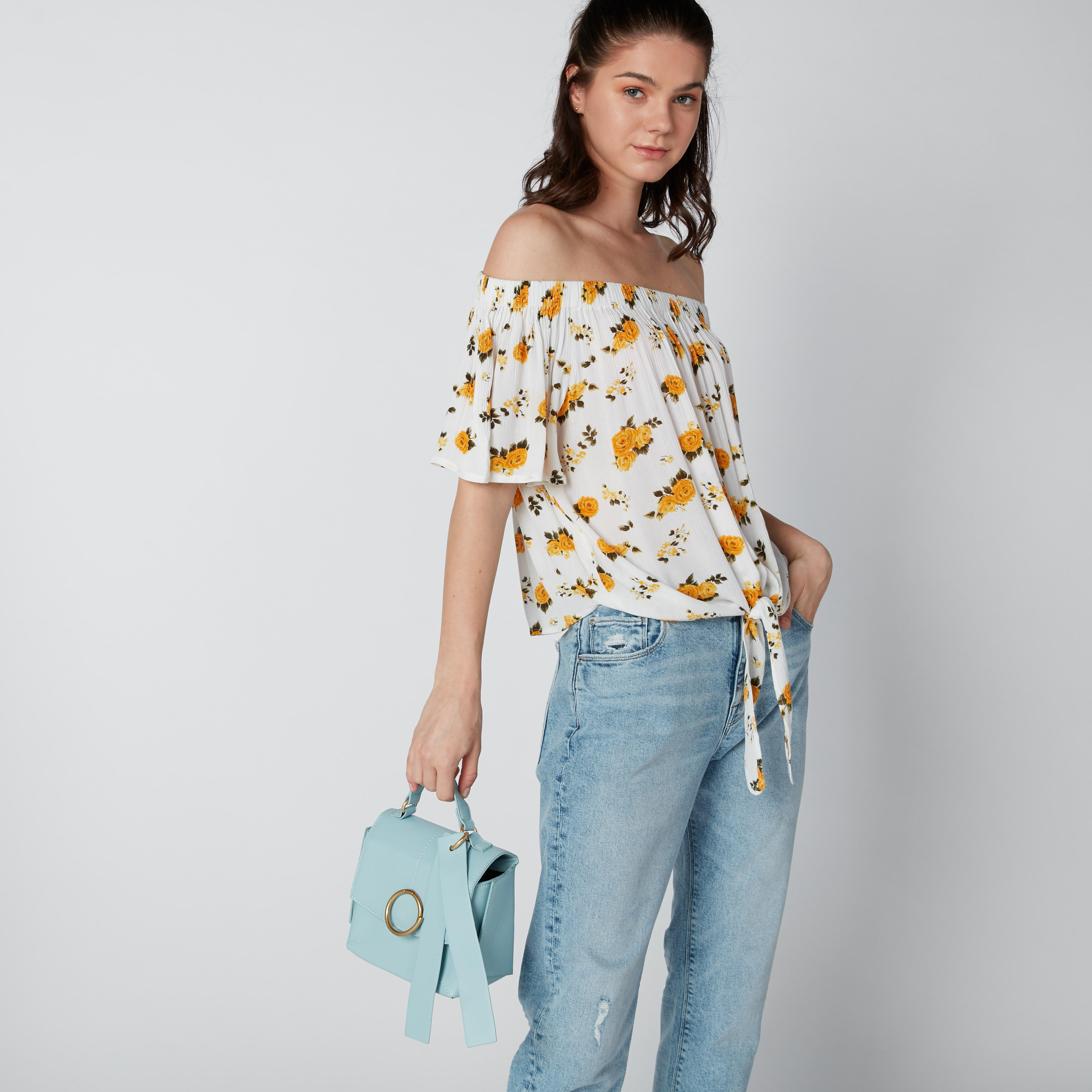 حقيبة ساتشيل بتفاصيل ميتاليك وزر إغلاق مغناطيسي-women-bagsandwallets-handbags-image-2