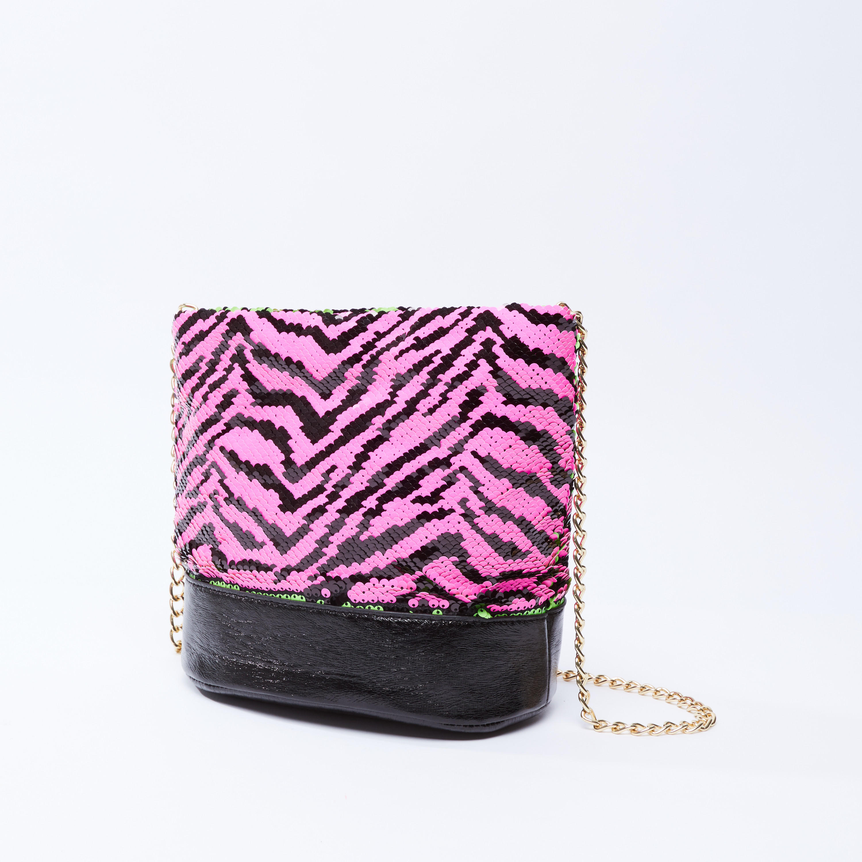 حقيبة كروس بودي بسلسلة ميتاليك وتفاصيل ترتر على الوجهين-women-bagsandwallets-handbags-image-1