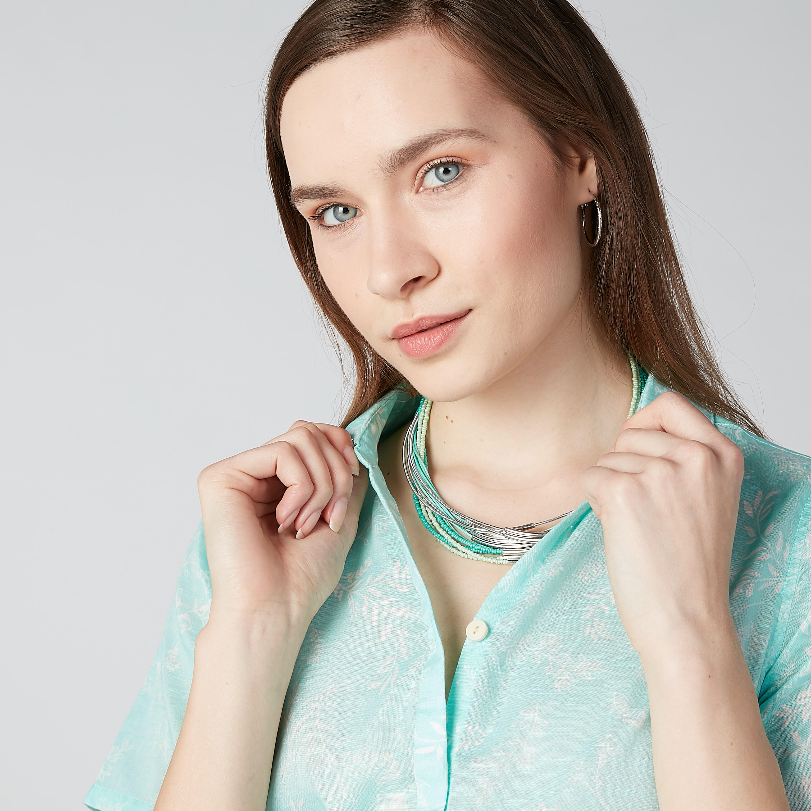قلادة خرز متعددة الطبقات بتفاصيل ميتاليك ومشبك إغلاق-women-watchesandjewellery-jewellery-necklacesandpendants-image-2