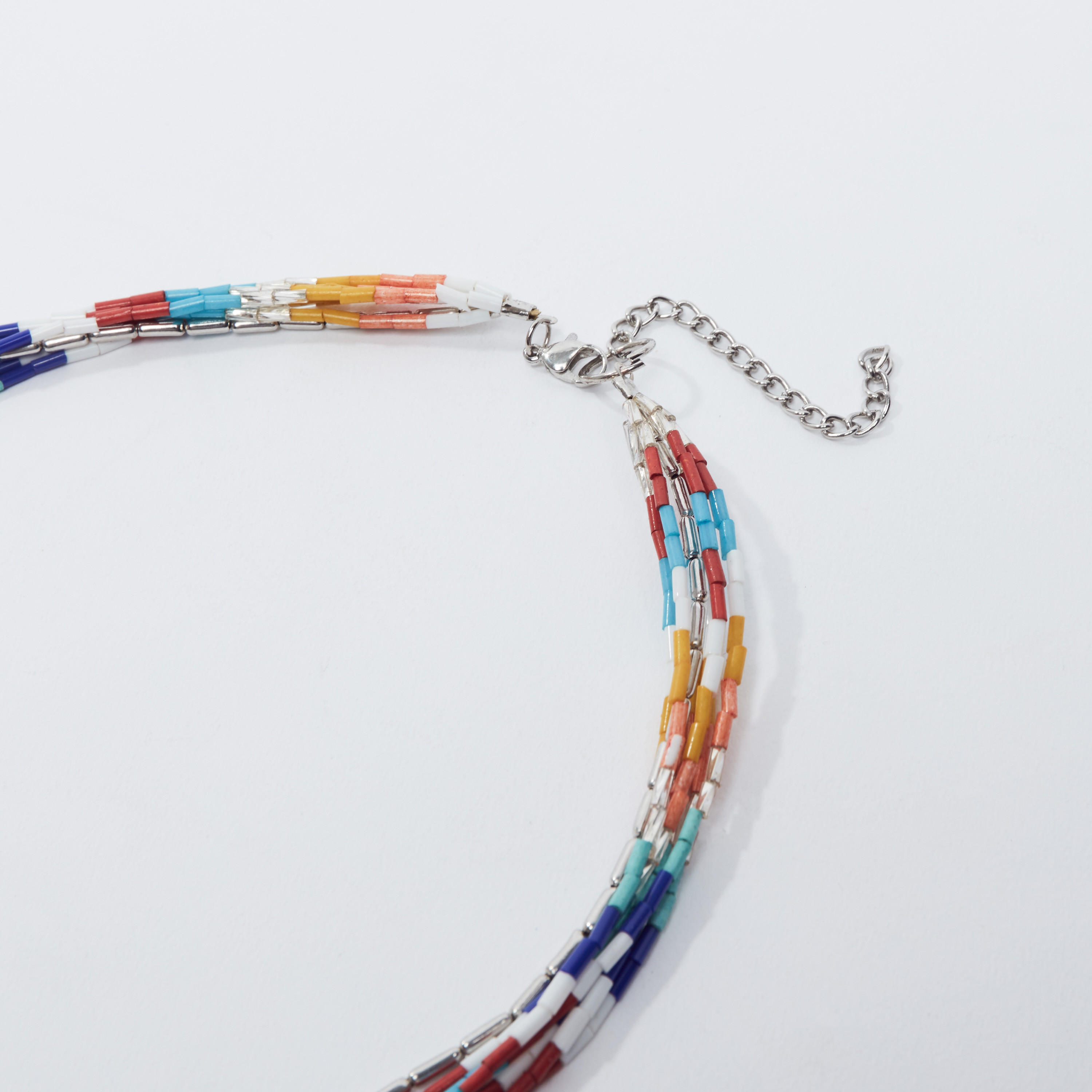 قلادة خرز بمشبك إغلاق وشراشيب-women-watchesandjewellery-jewellery-necklacesandpendants-image-3
