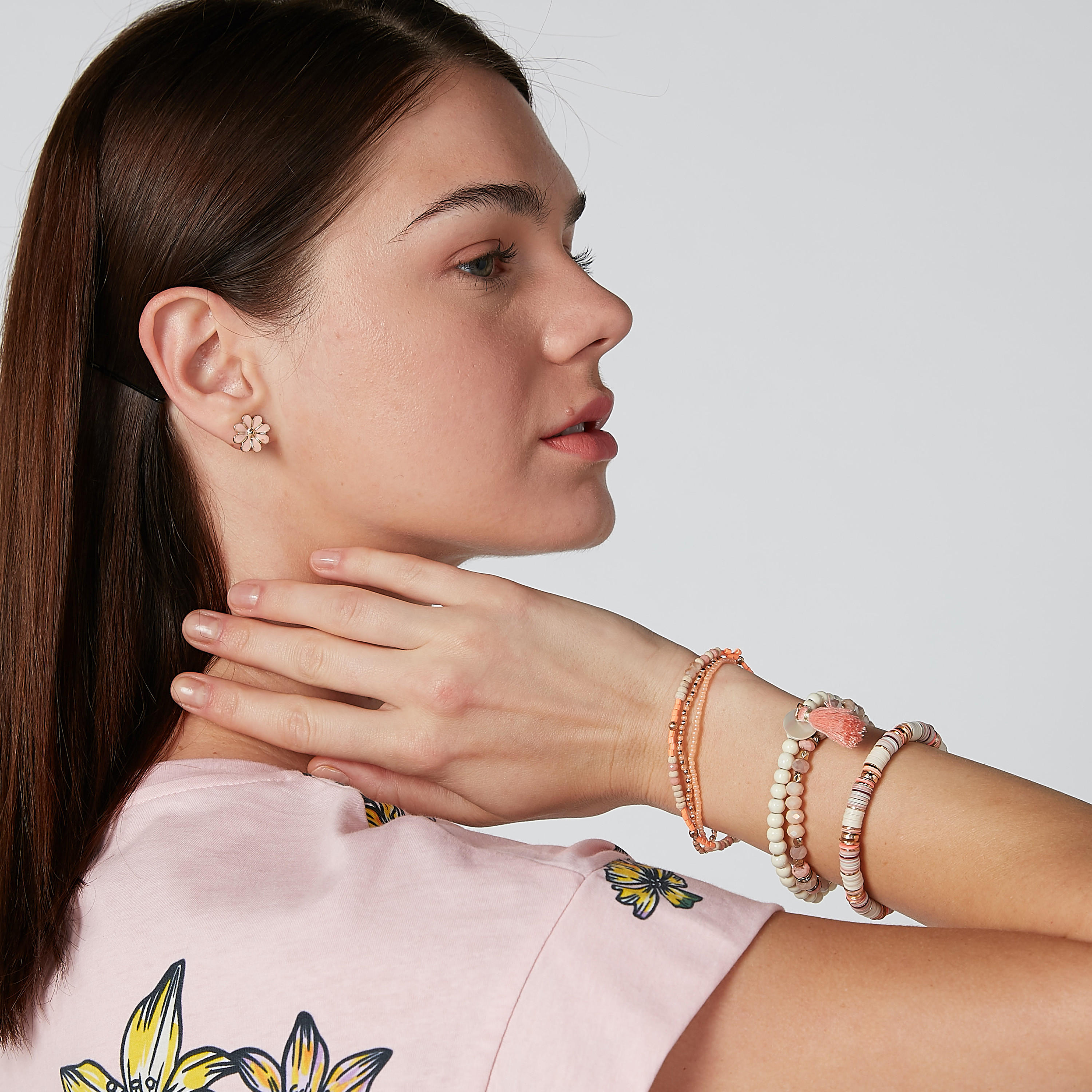 أساور متنوعة - طقم من 7 قطع-women-watchesandjewellery-jewellery-banglesandbracelets-image-2