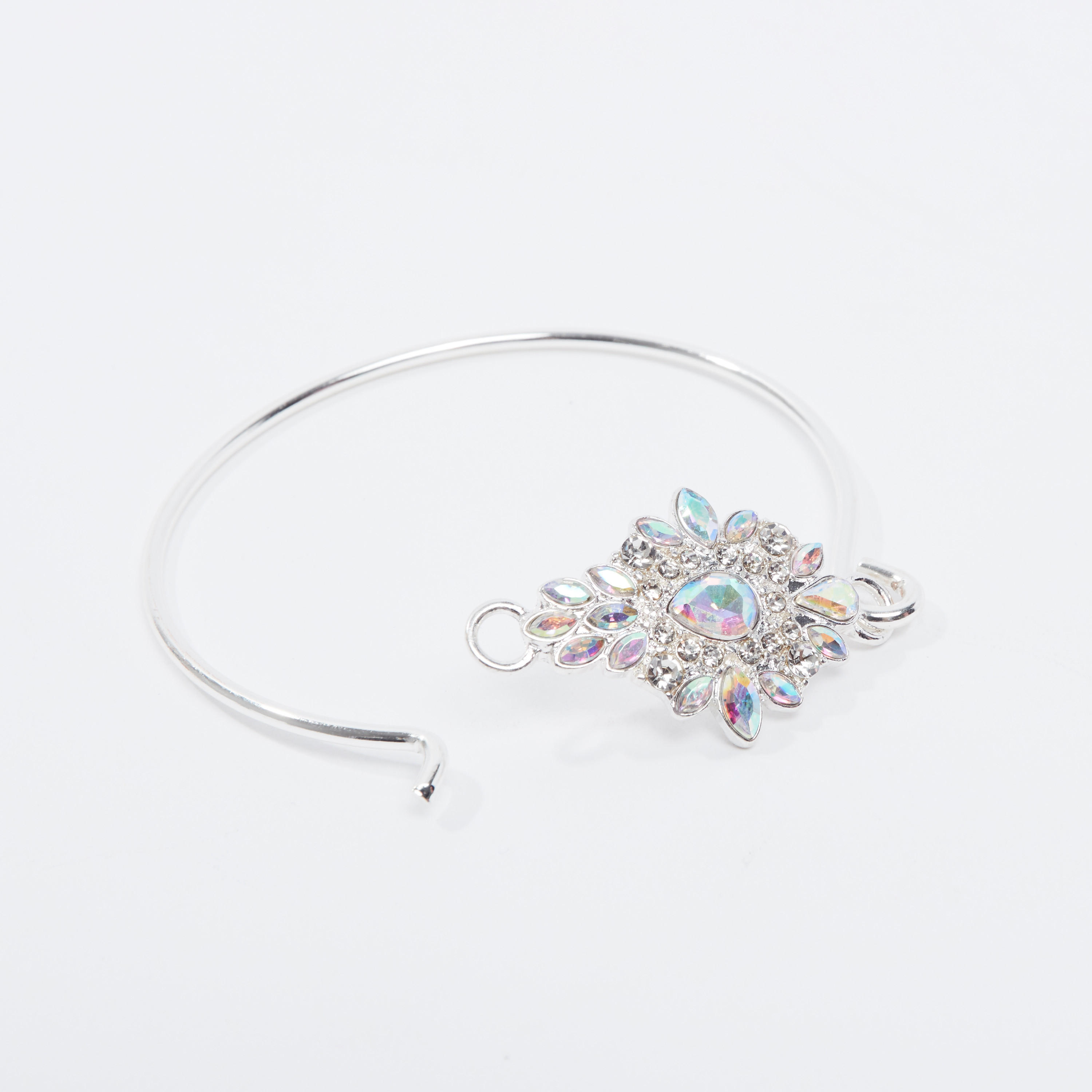 سوار مرصّع بخطّاف إغلاق-women-watchesandjewellery-jewellery-banglesandbracelets-image-3