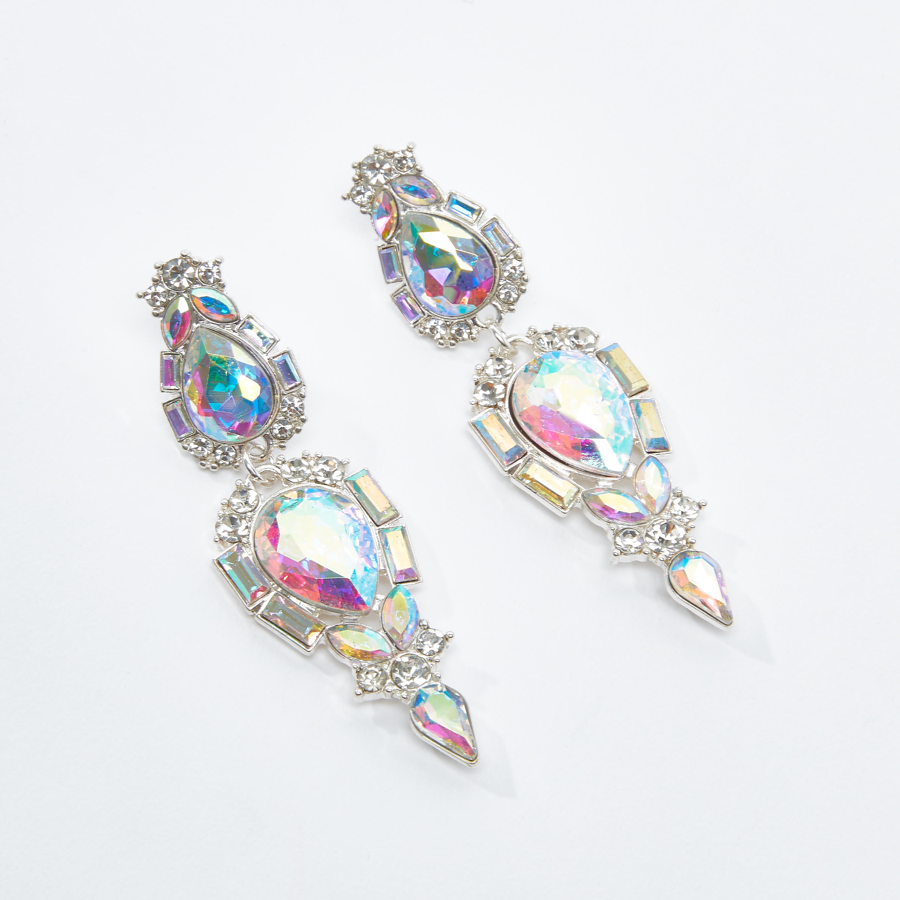 أقراط متدليّة مرصّعة بمكبس إغلاق-women-watchesandjewellery-jewellery-earrings-image-3