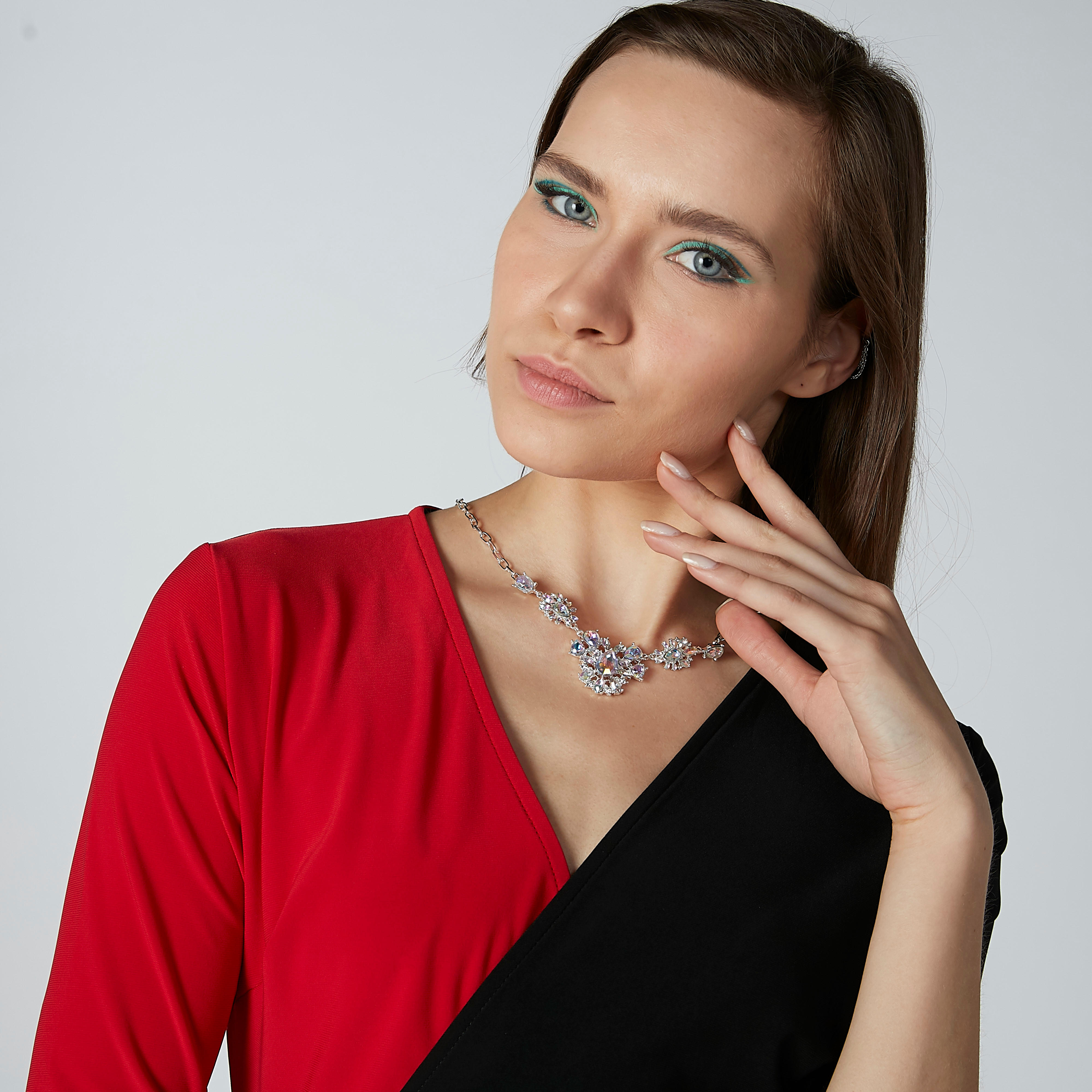 Studded Necklace with Lobster Clasp-women-watchesandjewellery-jewellery-necklacesandpendants-image-2