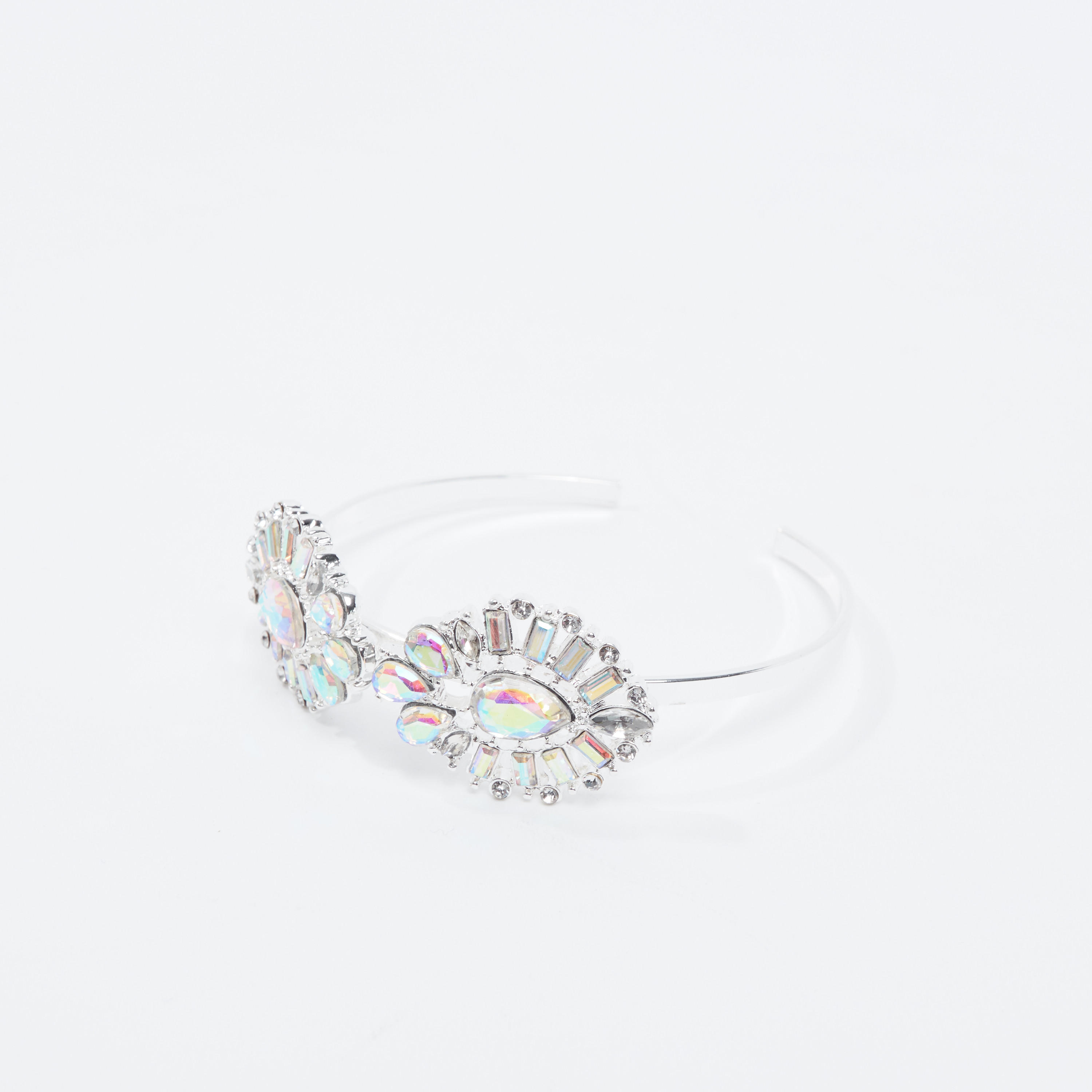 سوار بتفاصيل مرصّعة-women-watchesandjewellery-jewellery-banglesandbracelets-image-1