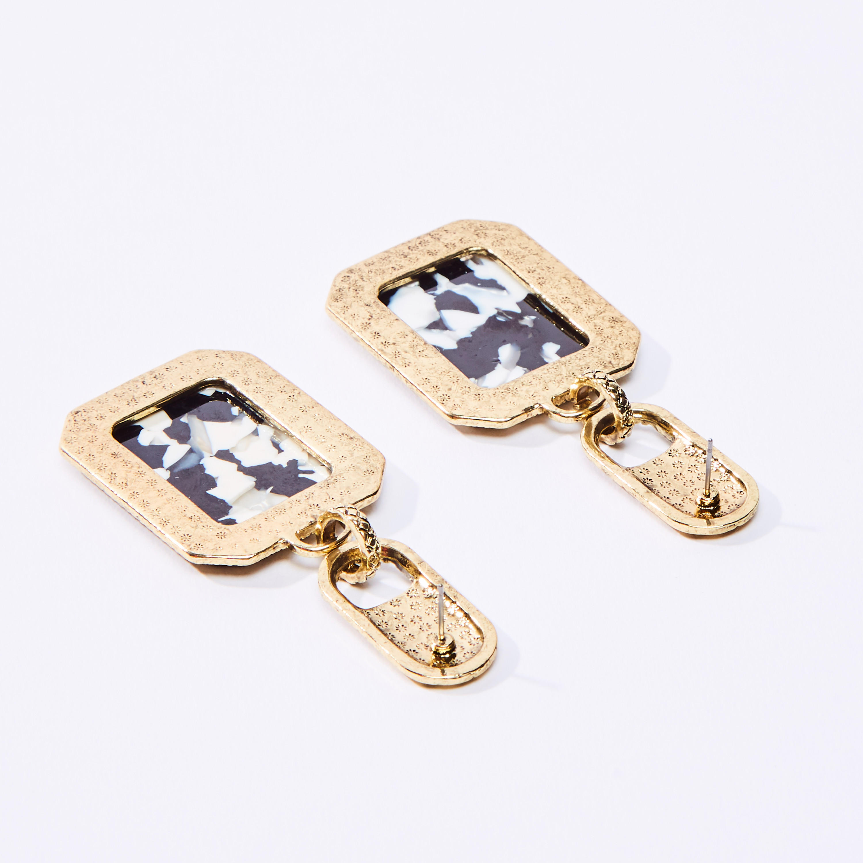 Embellished Dangling Earrings with Pushback Closure-women-watchesandjewellery-jewellery-earrings-image-4