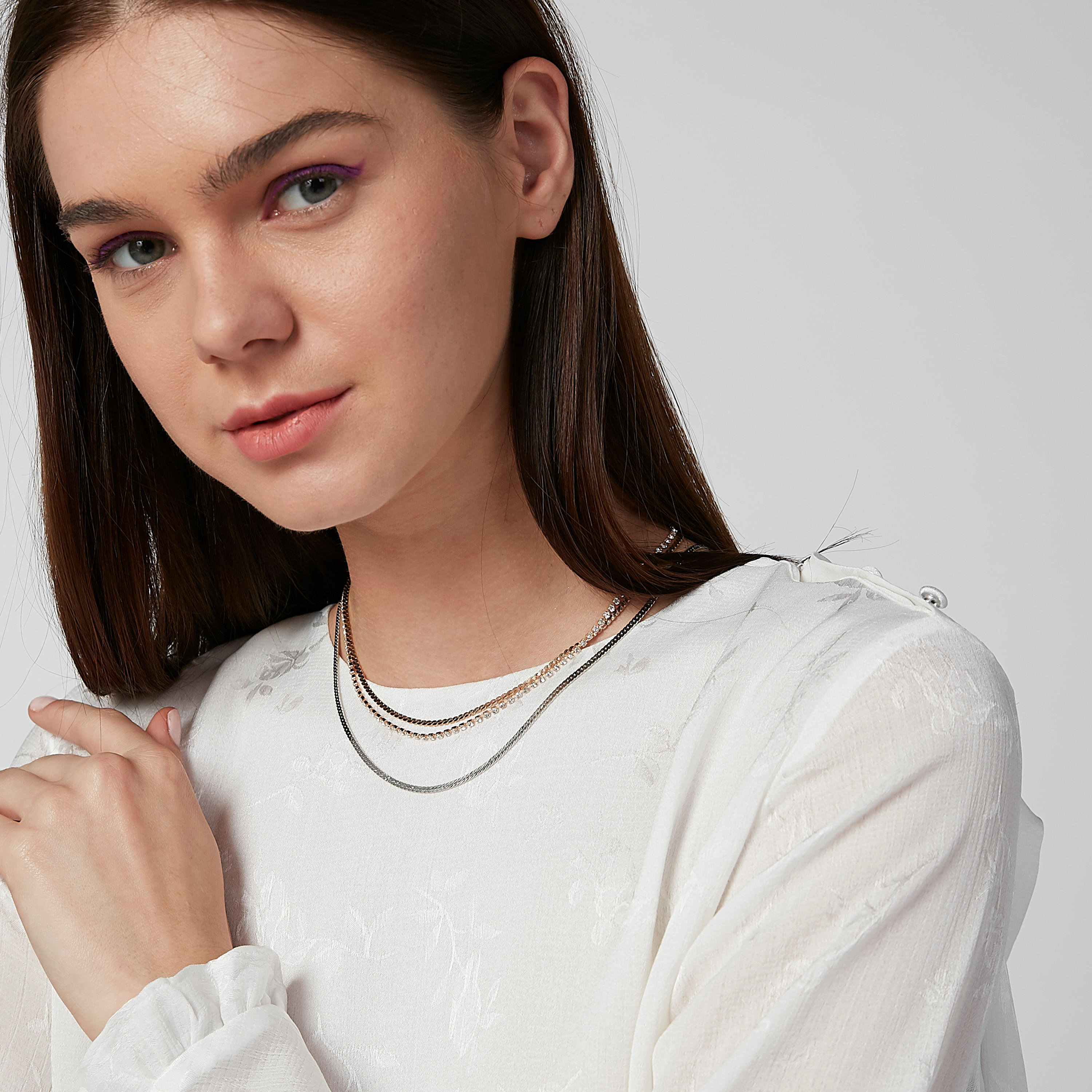 قلادة ميتاليك متعددة الطبقات بمشبك إغلاق-women-watchesandjewellery-jewellery-necklacesandpendants-image-2