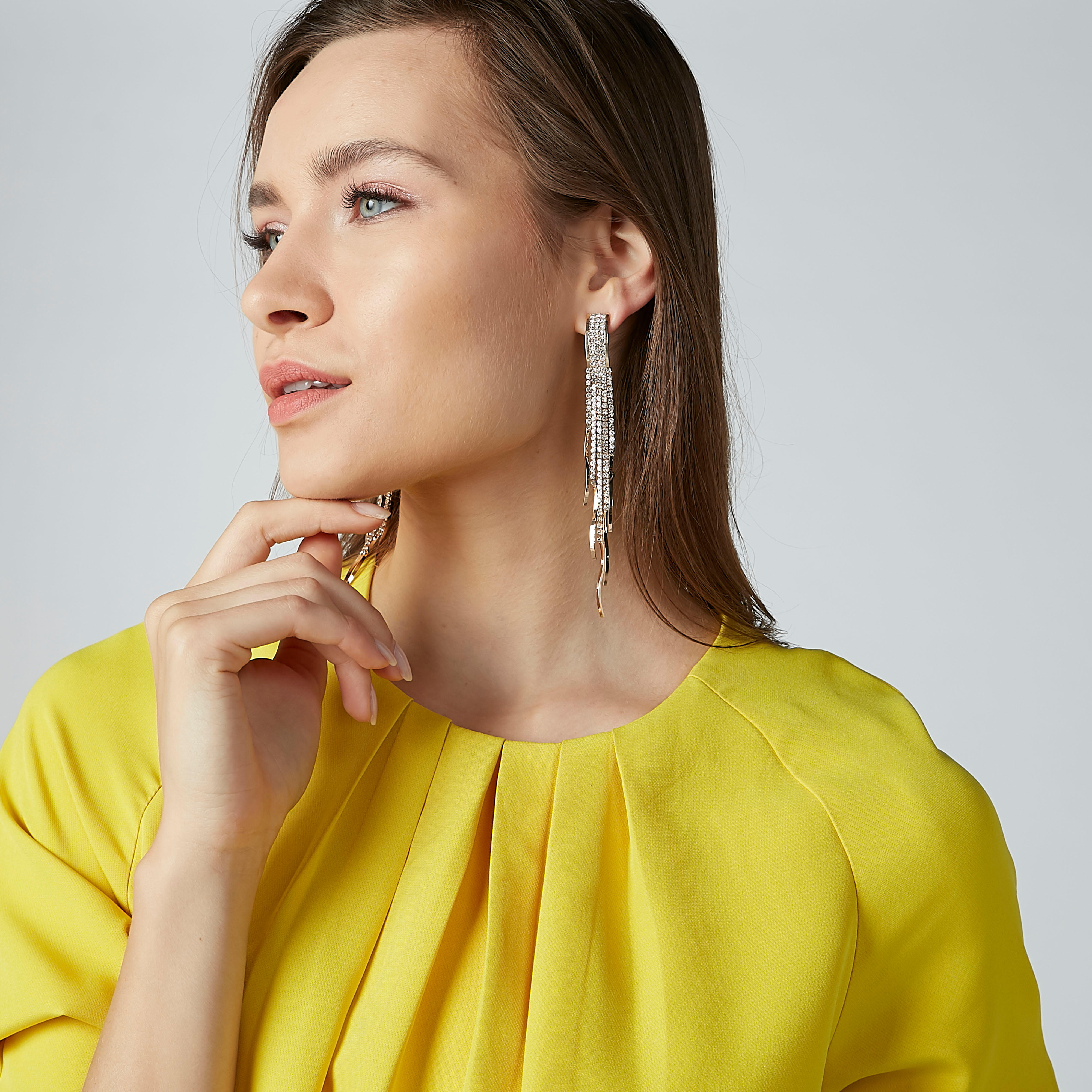 أقراط متدليّة مرصّعة بمكبس إغلاق-women-watchesandjewellery-jewellery-earrings-image-2