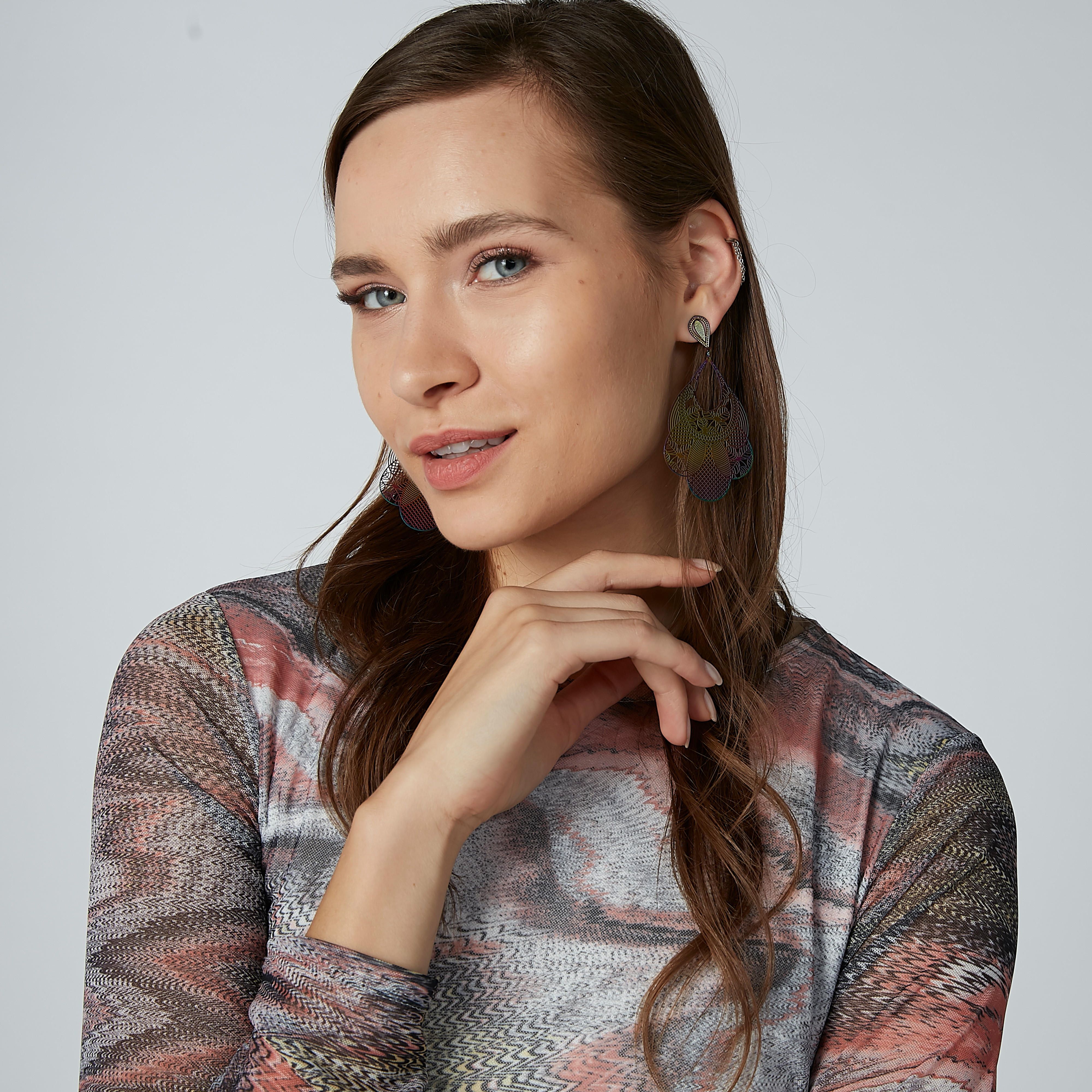 Dangling Earrings with Pushback Closure-women-watchesandjewellery-jewellery-earrings-image-2