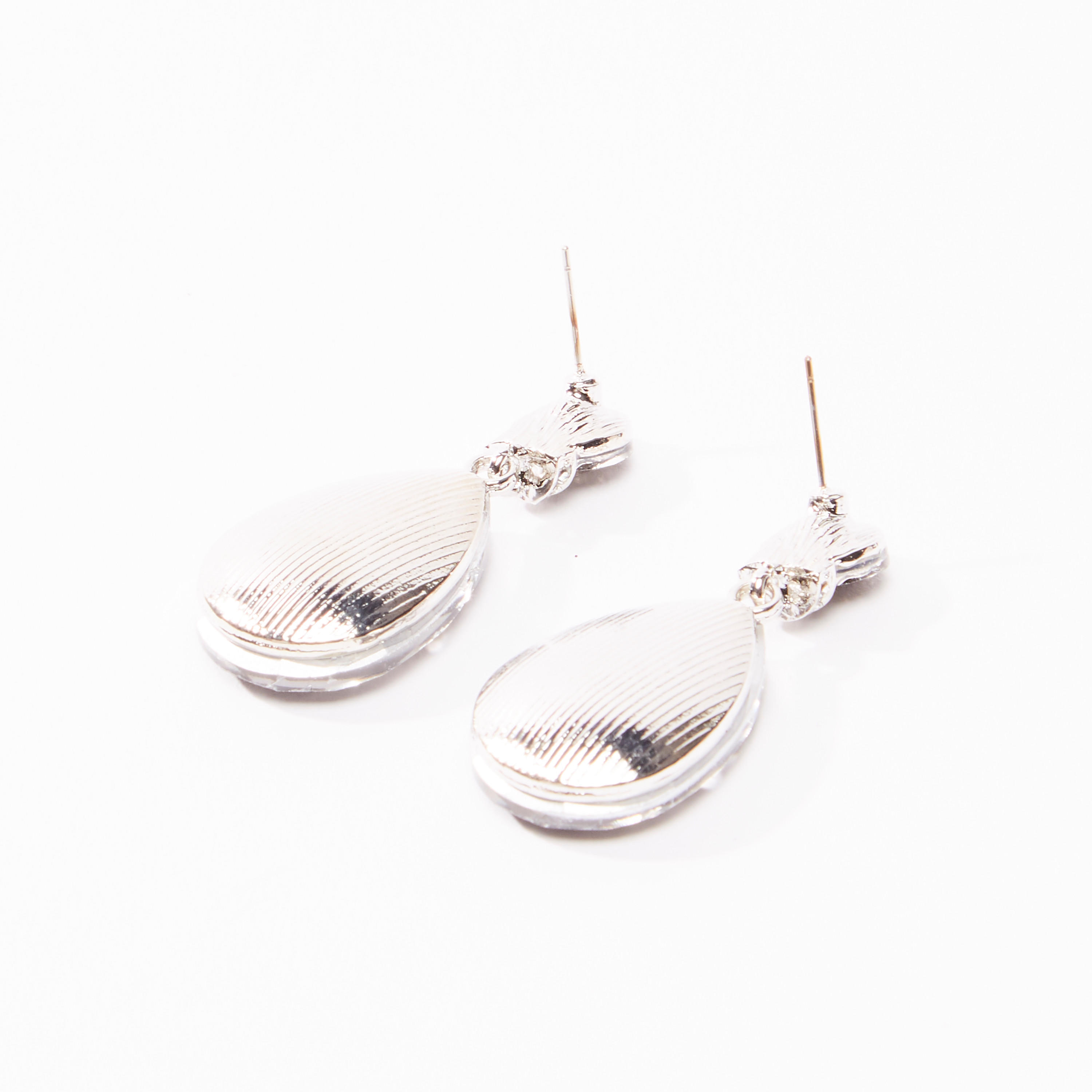 أقراط متدليّة مرصّعة بمكبس إغلاق-women-watchesandjewellery-jewellery-earrings-image-1