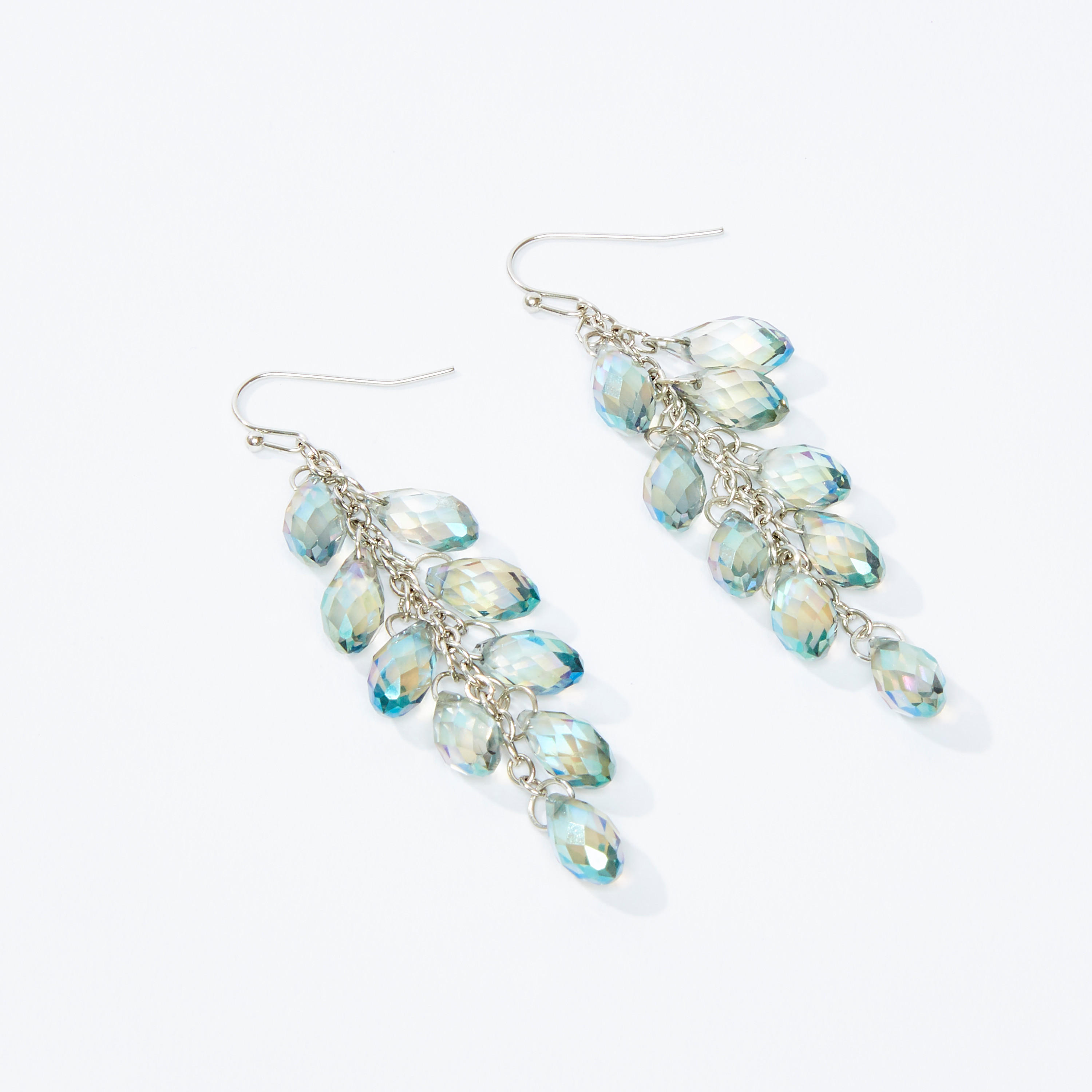 أقراط مزيّنة بدلاّية وخطّاف-women-watchesandjewellery-jewellery-earrings-image-1