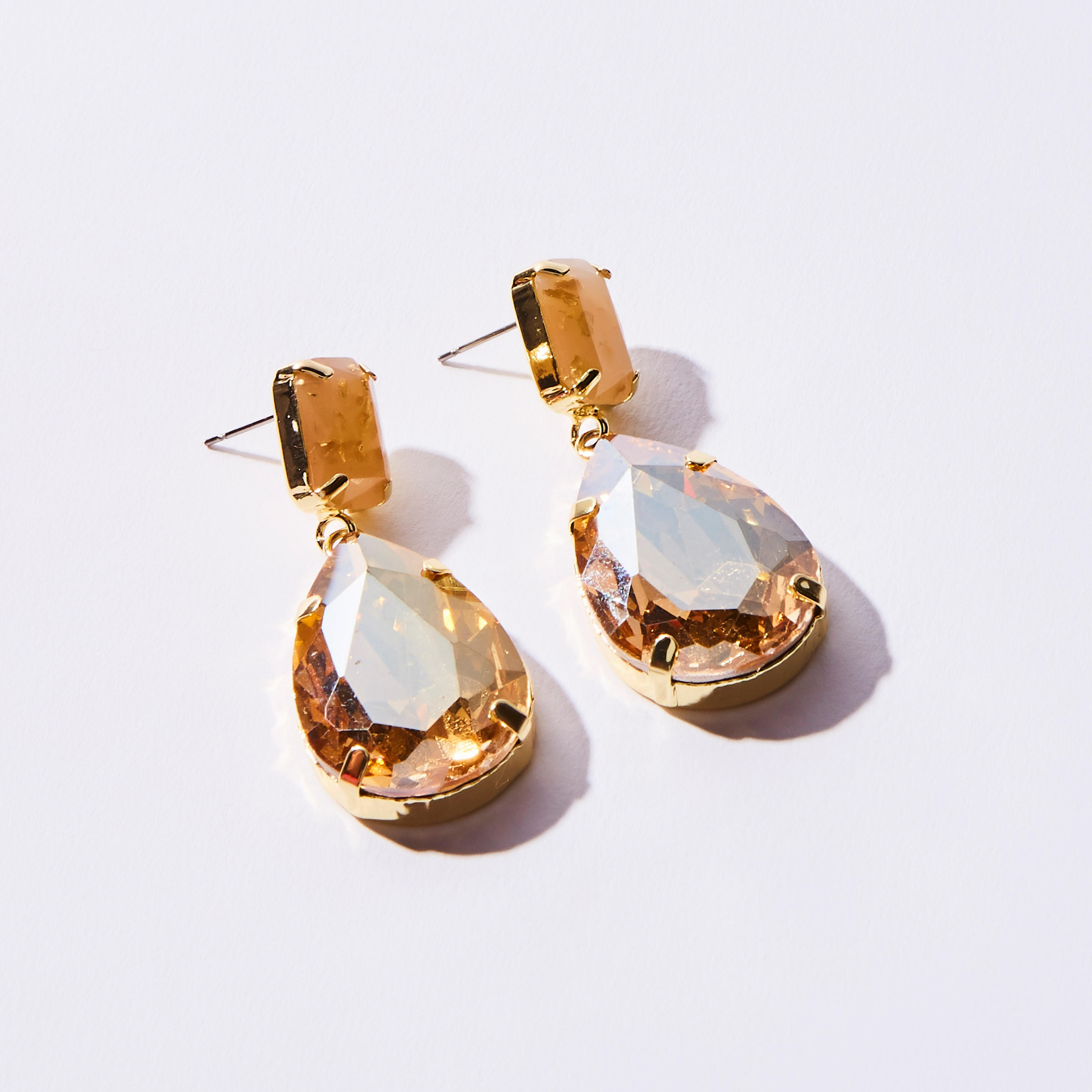 أقراط متدليّة مرصّعة بمكبس إغلاق-women-watchesandjewellery-jewellery-earrings-image-4