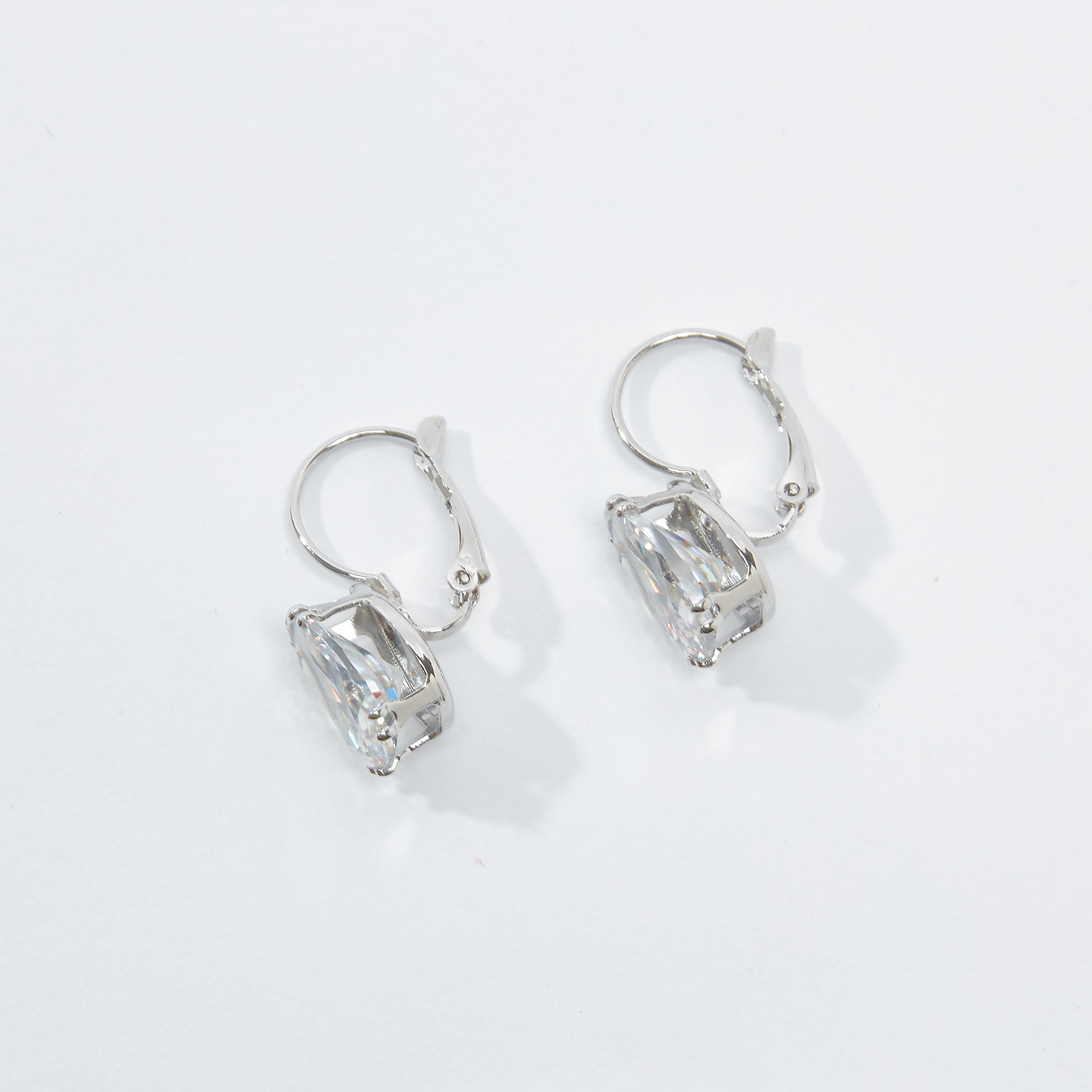 أقراط مرصّعة بقفل-women-watchesandjewellery-jewellery-earrings-image-1