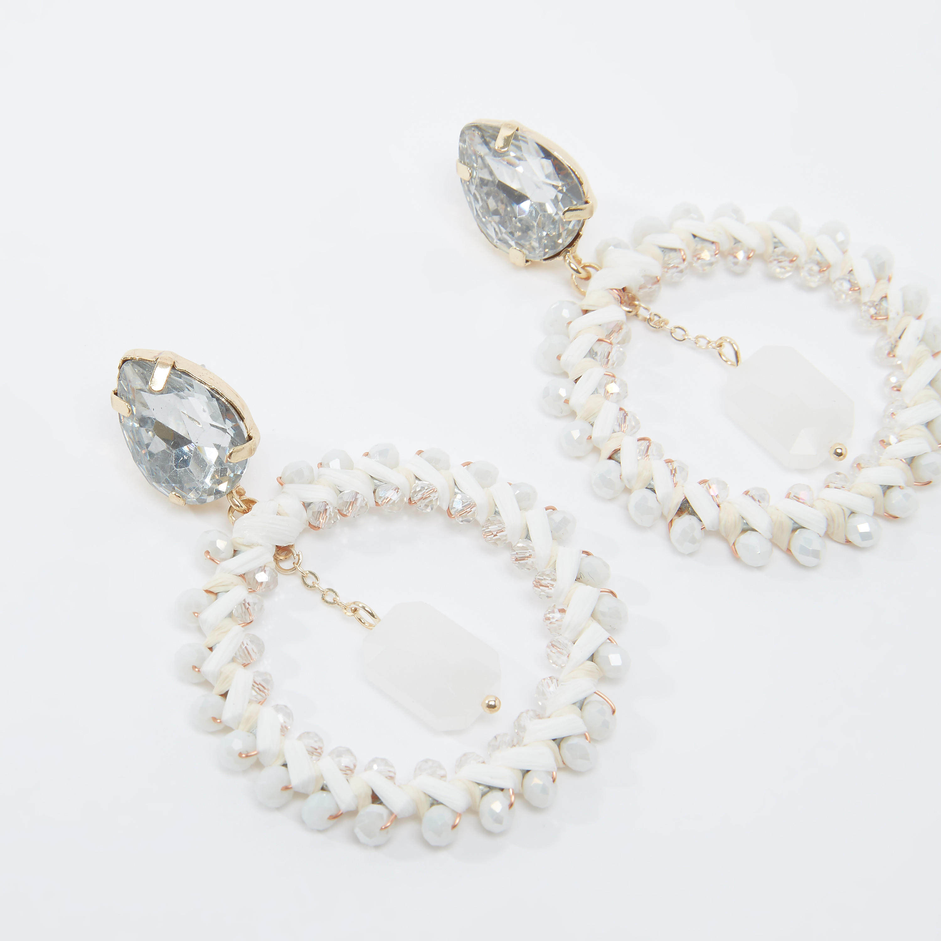 أقراط متدليّة مرصّعة بمكبس إغلاق-women-watchesandjewellery-jewellery-earrings-image-3