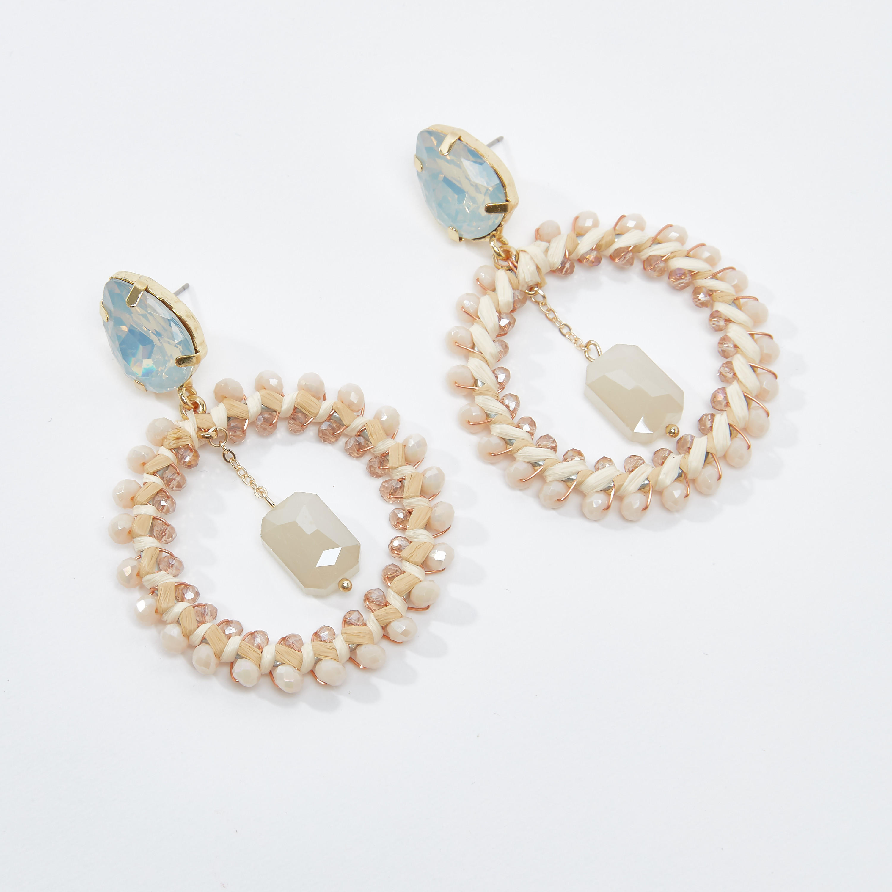 أقراط متدليّة مرصّعة بمكبس إغلاق-women-watchesandjewellery-jewellery-earrings-image-1