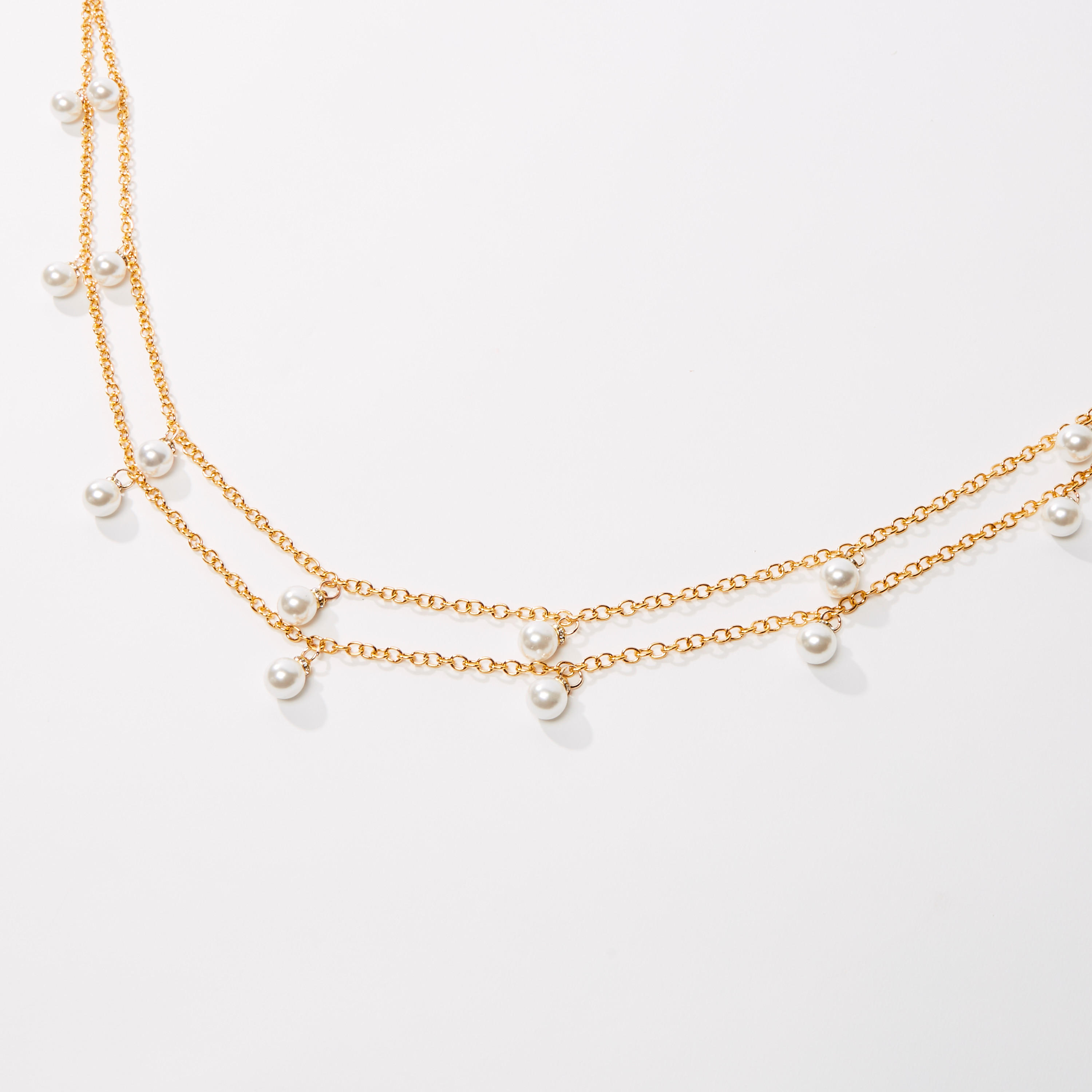 قلادة مرصعة بتفاصيل لؤلؤ ومشبك إغلاق-women-clothingaccessories-belts-image-1