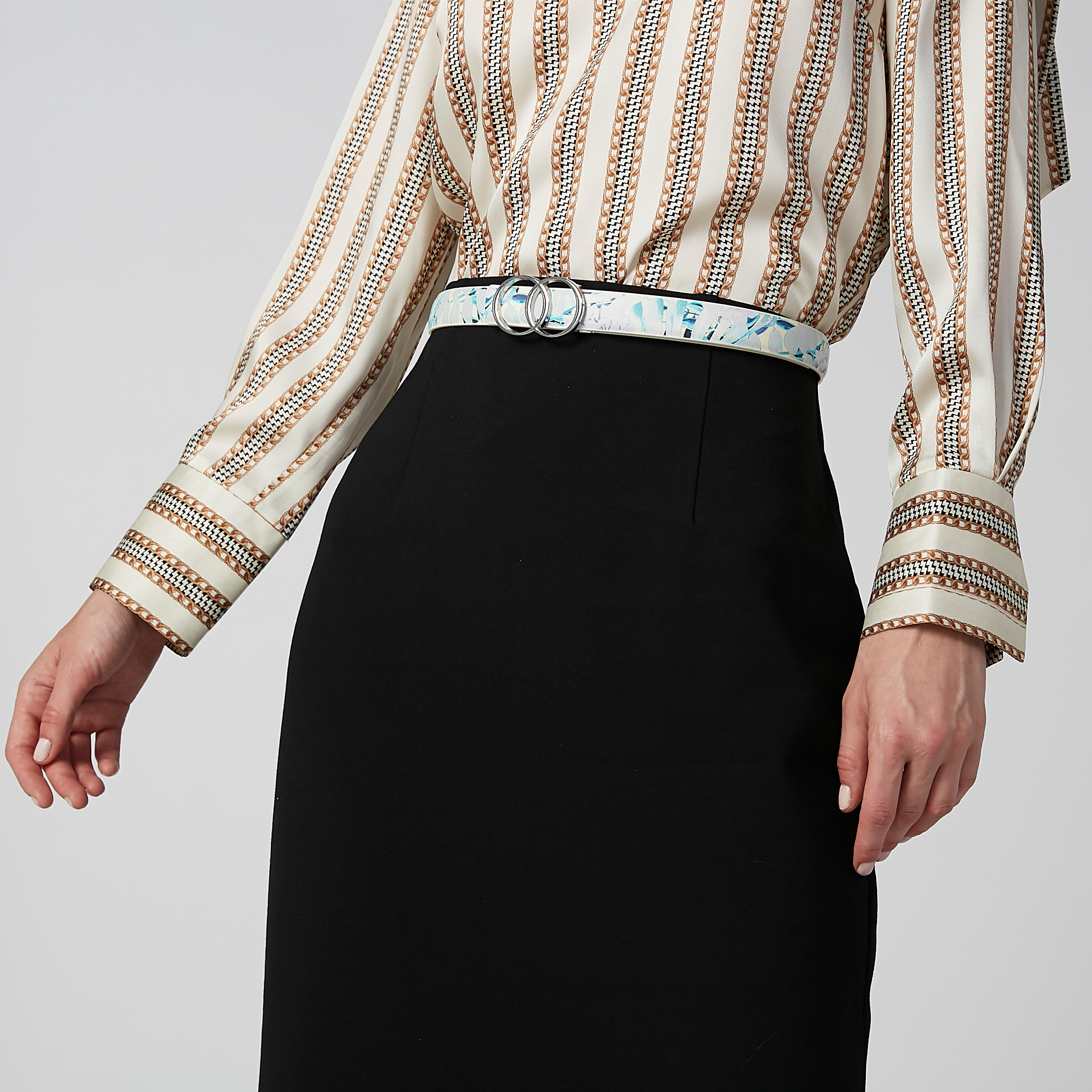 حزام بإبزيم بدبوس ميتاليك وطبعات-women-clothingaccessories-belts-image-2