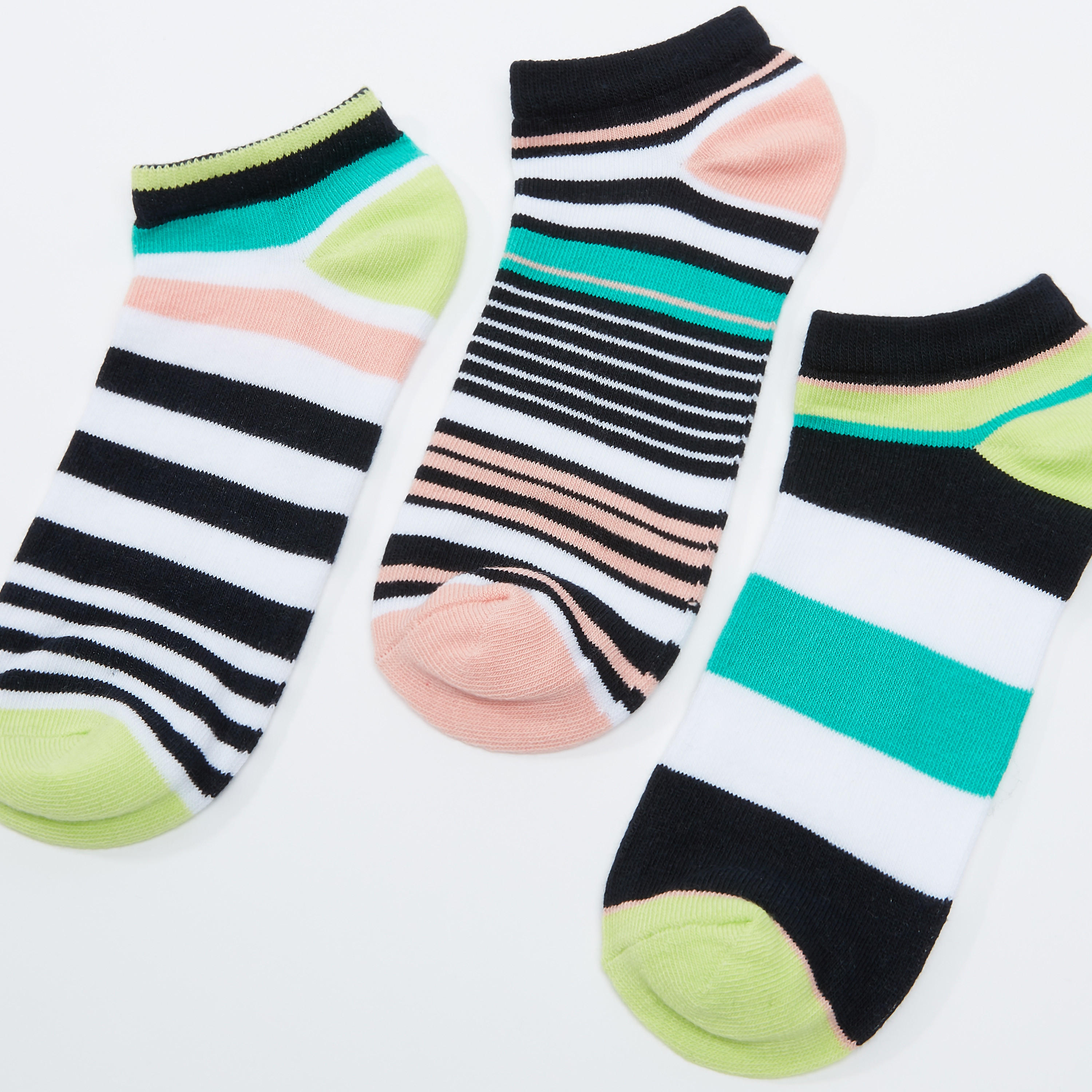 جوارب مقلّمة بطول الكاحل - طقم من 3 أزواج-women-socksandstockings-image-3
