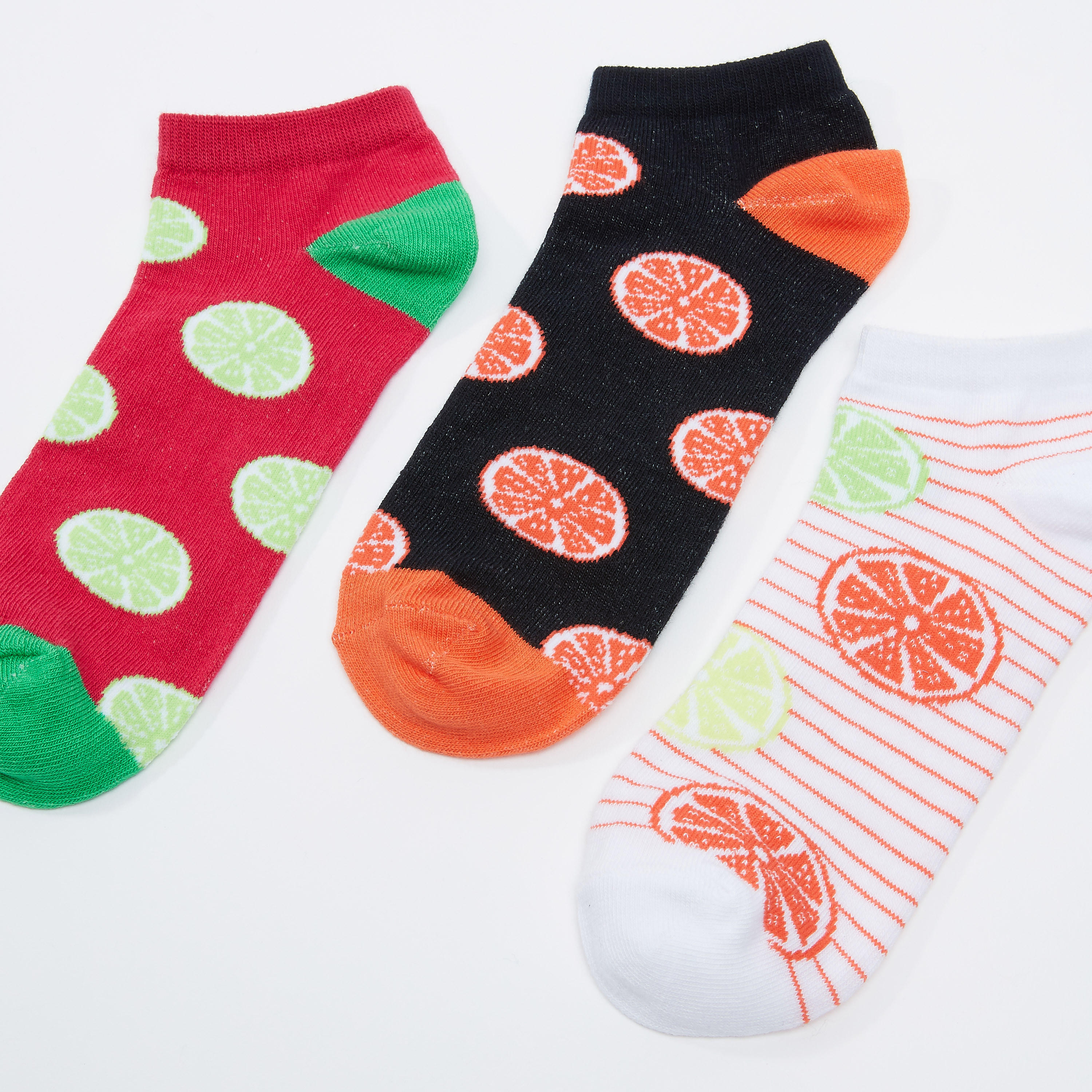 جوارب بطول الكاحل بطبعات - طقم من 3 أزواج-women-socksandstockings-image-3