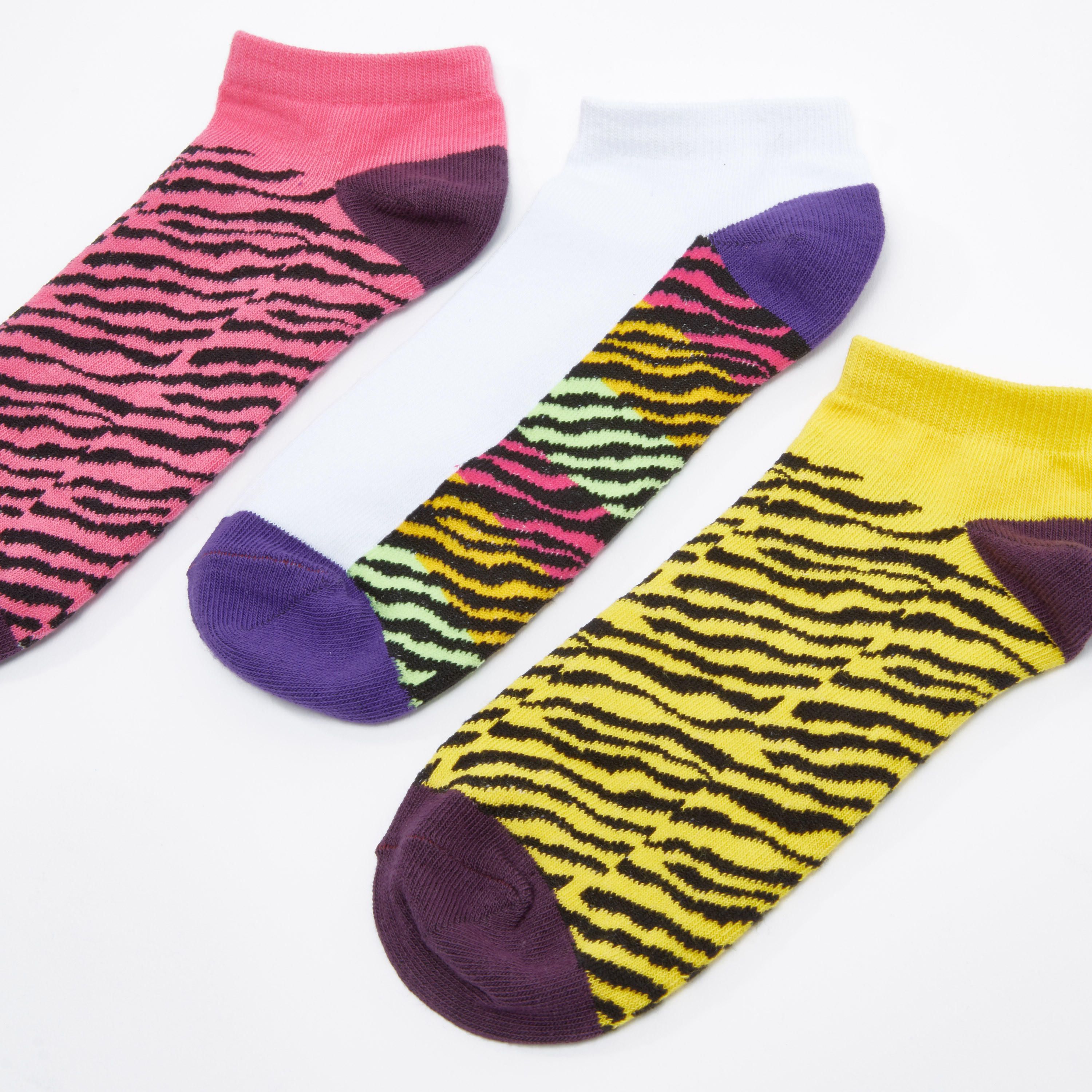 جوارب بطول الكاحل بطبعات - طقم من 3 أزواج-women-socksandstockings-image-3