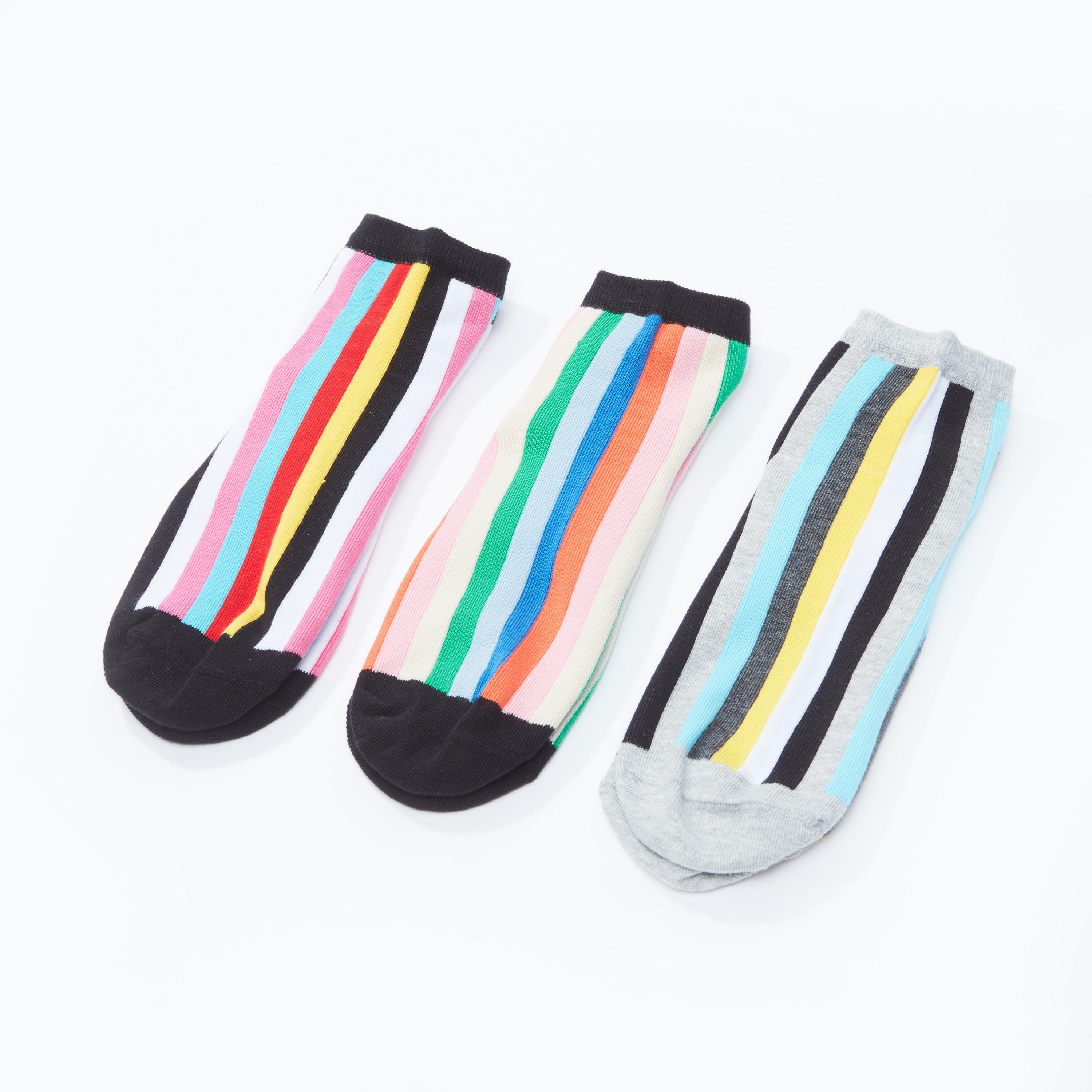 جوارب مقلّمة بطول الكاحل - طقم من 3 أزواج-women-socksandstockings-image-1