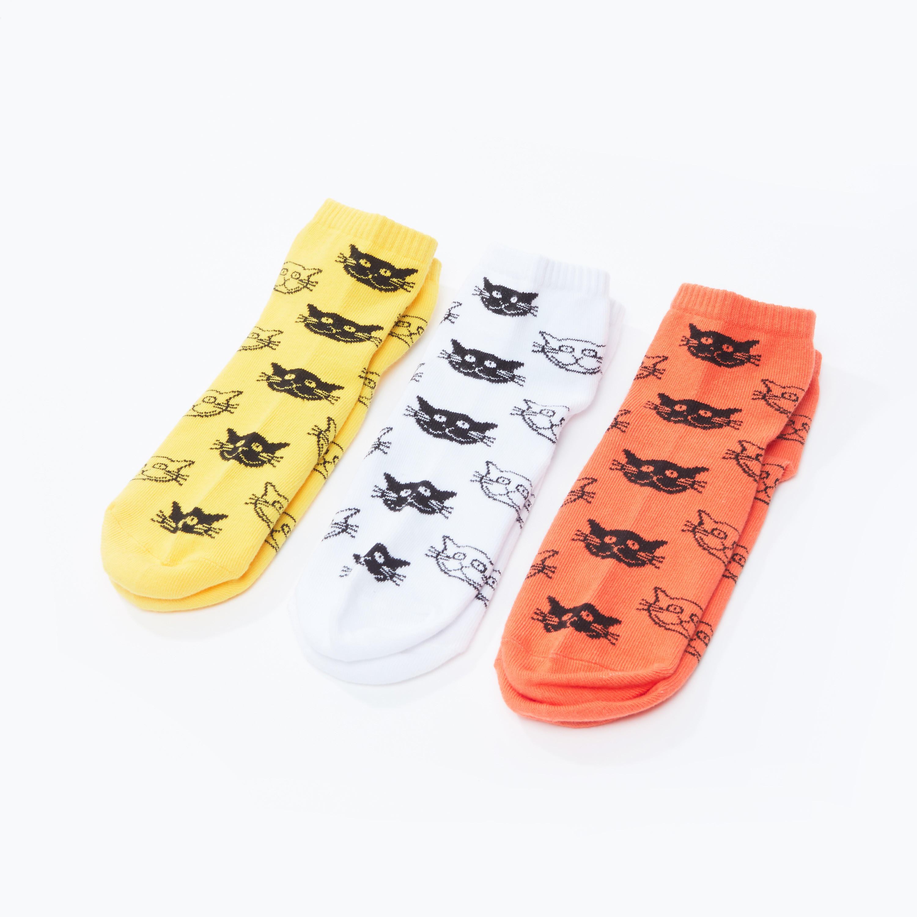 جوارب بطول الكاحل بطبعات - طقم من 3 أزواج-women-socksandstockings-image-3