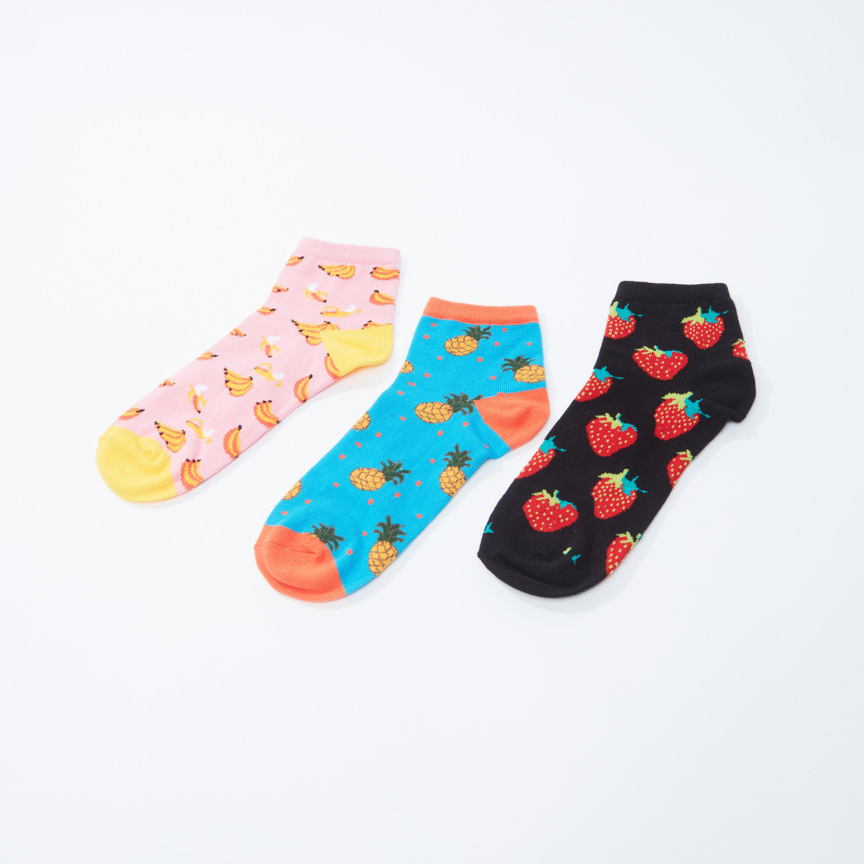 جوارب بطول الكاحل بطبعات - طقم من 3 أزواج-women-socksandstockings-image-3