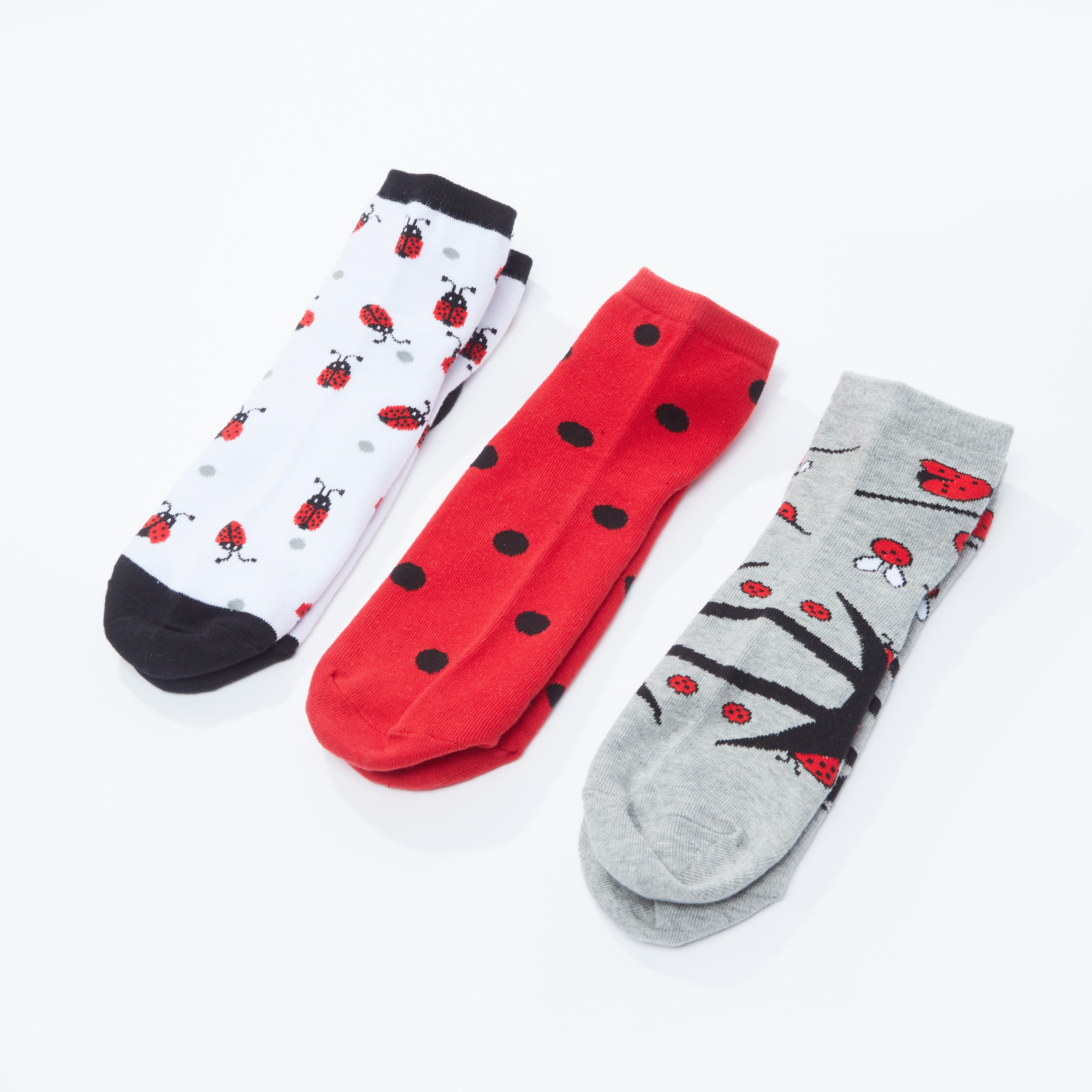 جوارب بطول الكاحل بطبعات - طقم من 3 أزواج-women-socksandstockings-image-1