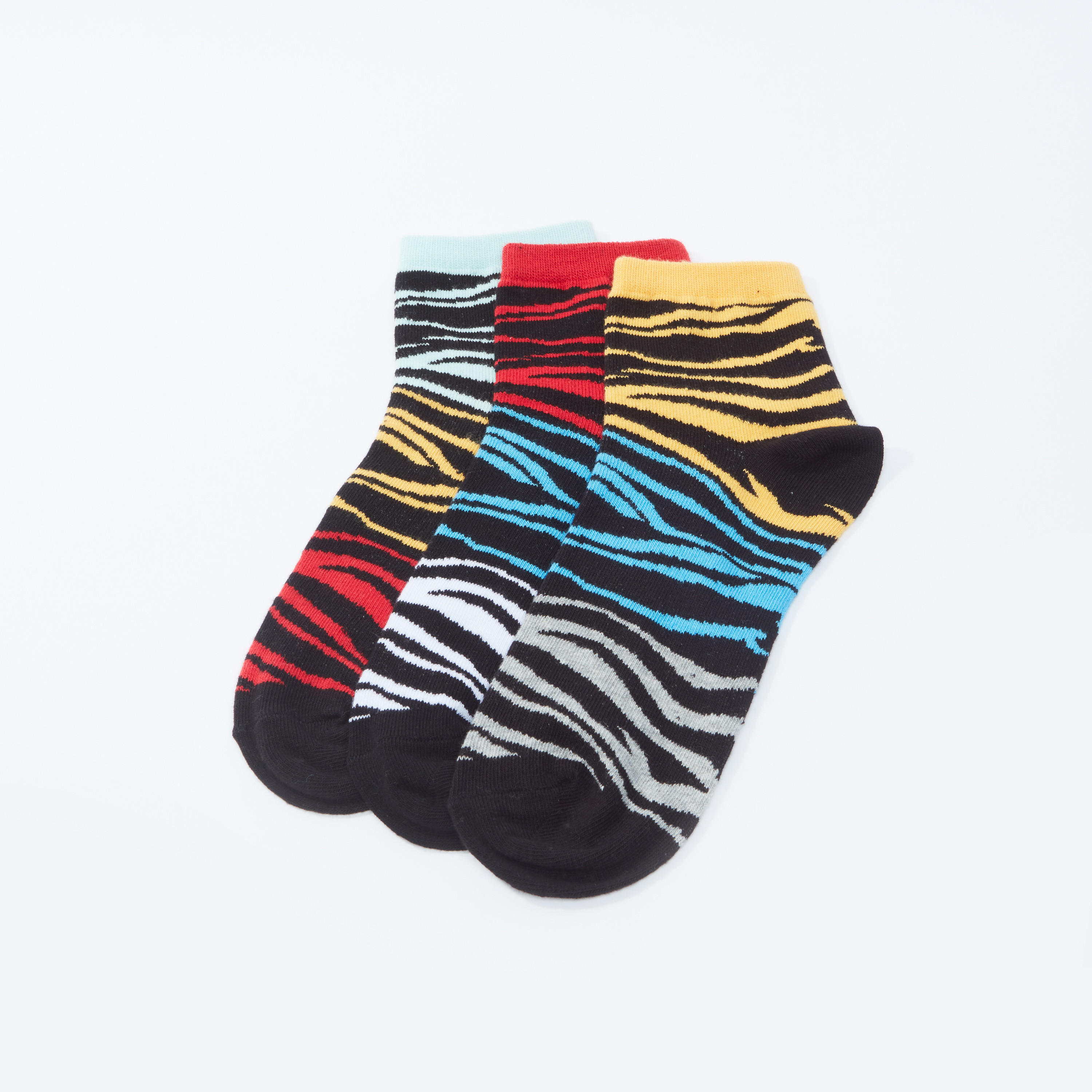جوارب بطول الكاحل بطبعات - طقم من 3 أزواج-women-socksandstockings-image-2