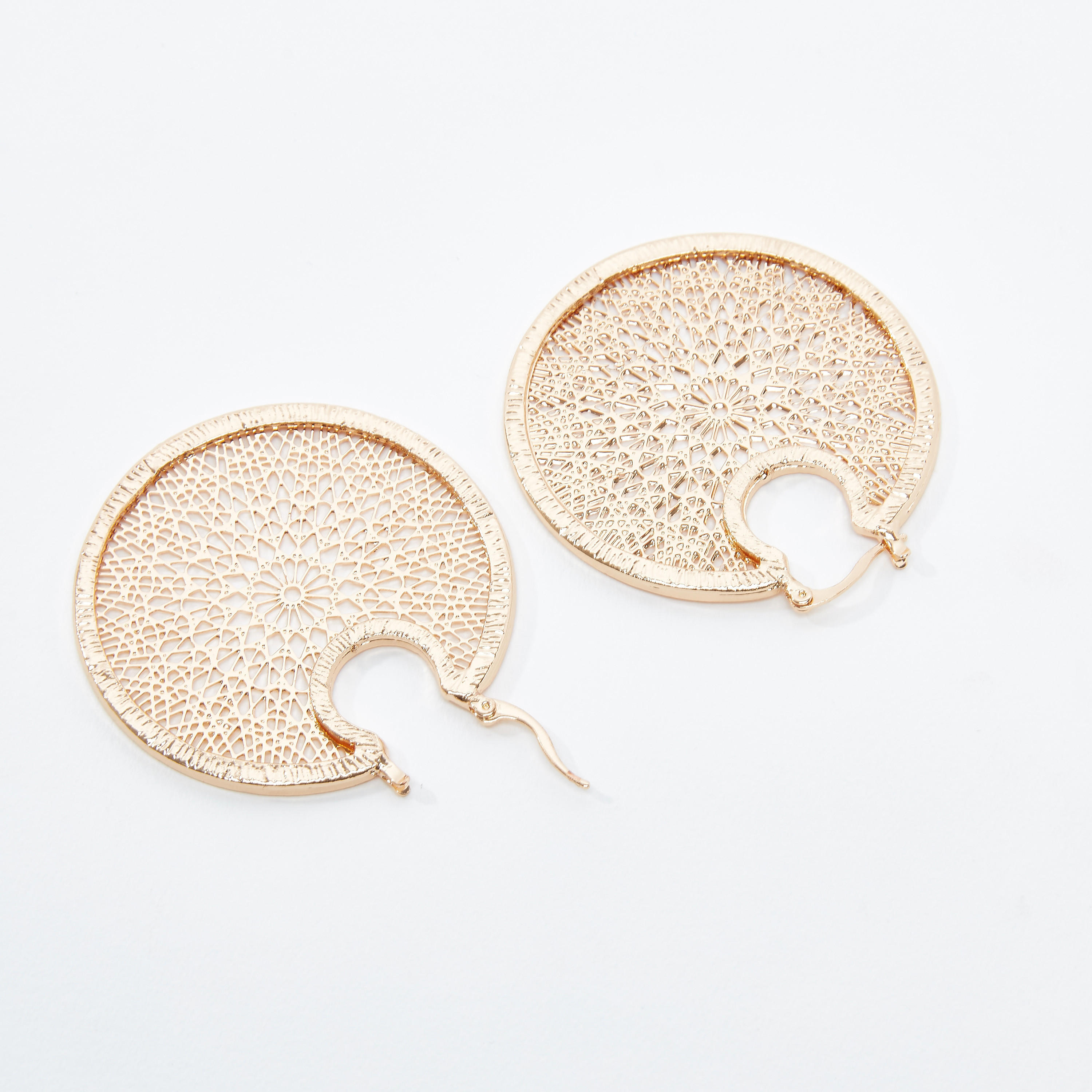 Round Metallic Dangling Earrings-women-watchesandjewellery-jewellery-earrings-image-3