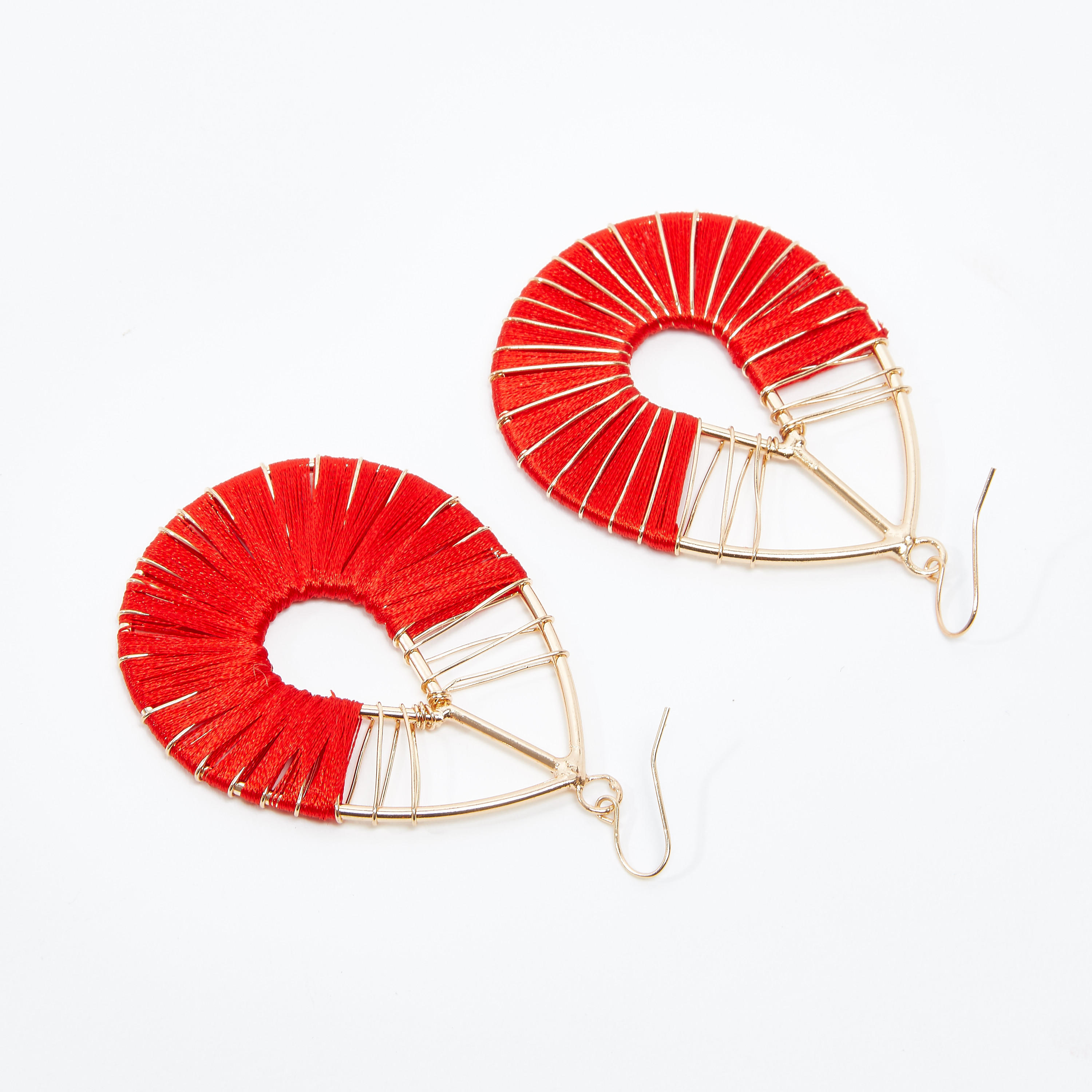 أقراط متدلية على شكل دمعة بقفل بتصميم خطّاف-women-watchesandjewellery-jewellery-earrings-image-1