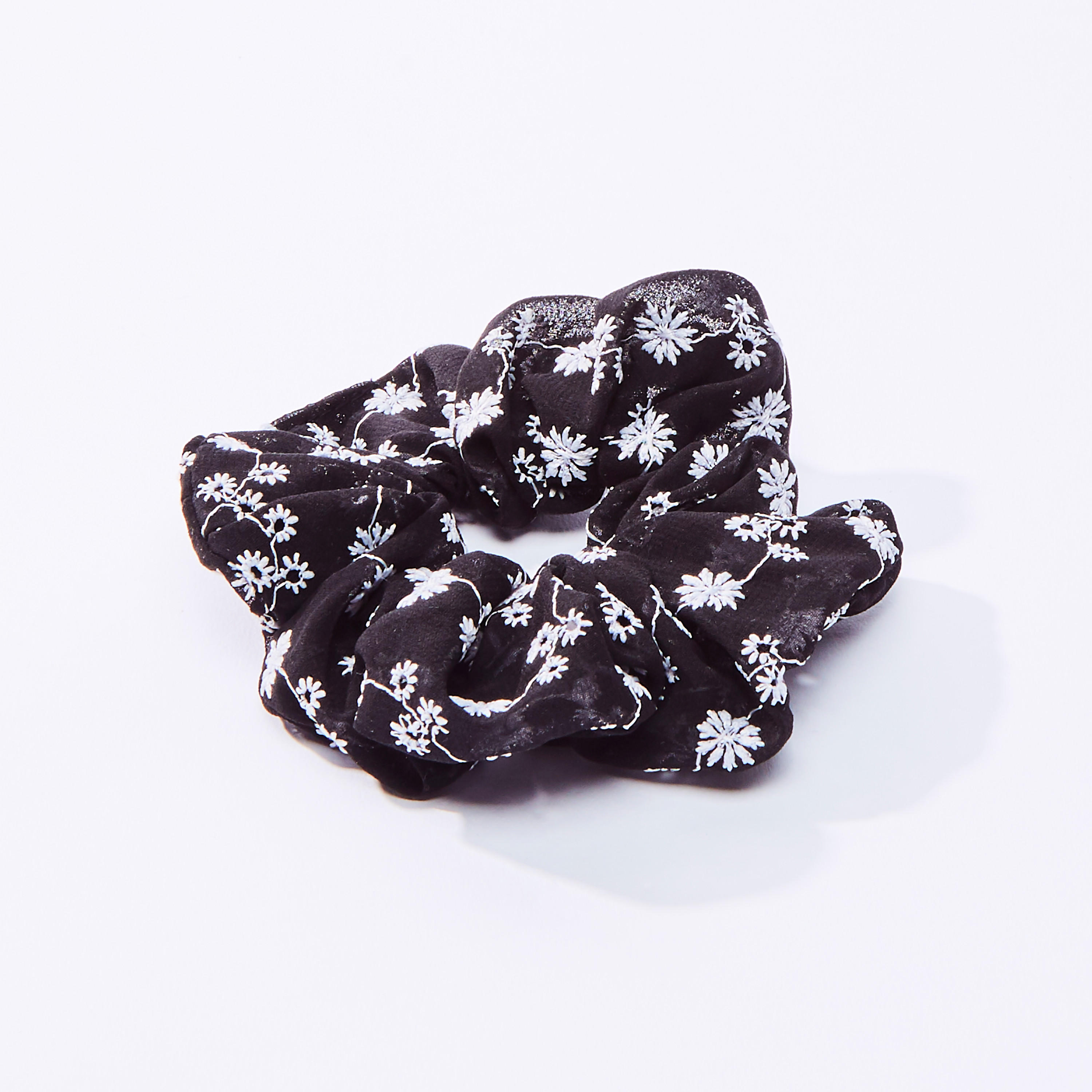 ربطة شعر مع تطريز زهري-women-hairaccessories-image-1