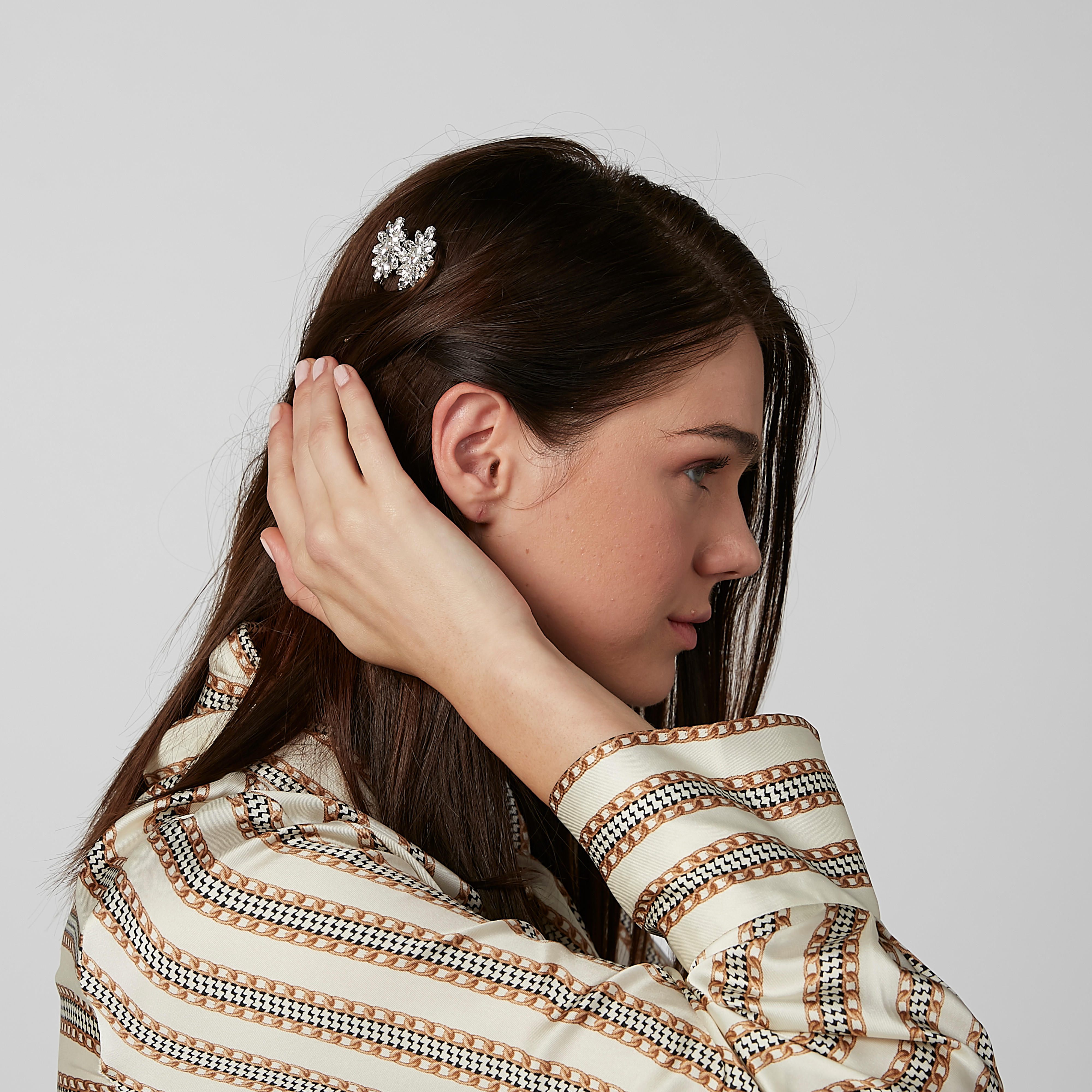 دبوس شعر مرصّع بتزيينات - طقم من قطعتين-women-hairaccessories-image-2