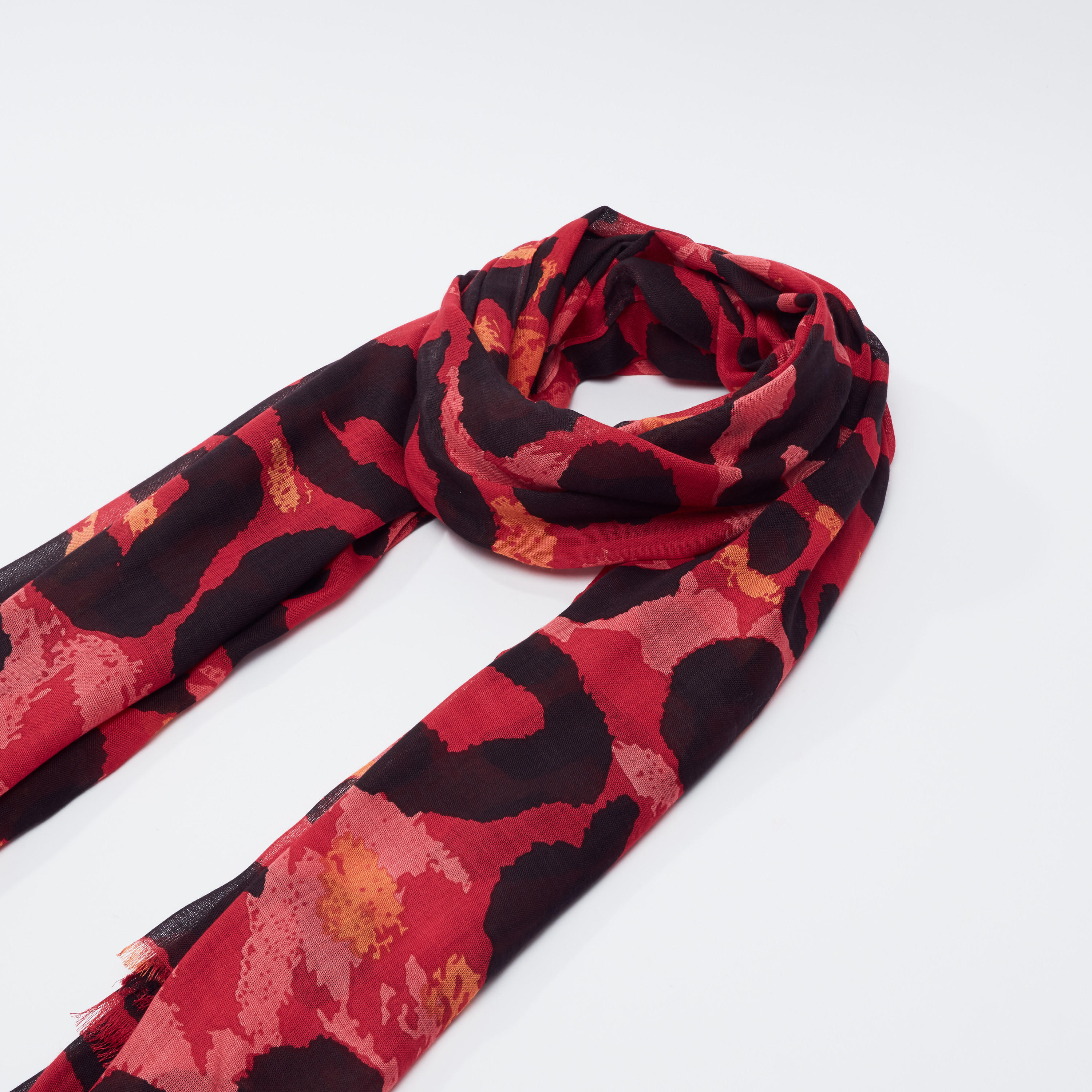 وشاح مستطيل بطبعات-women-clothingaccessories-scarves-image-3