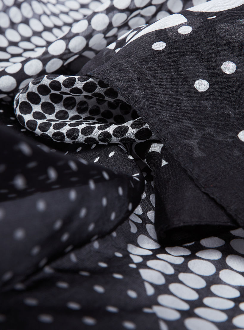 وشاح مستطيل بطبعات-women-clothingaccessories-scarves-image-1