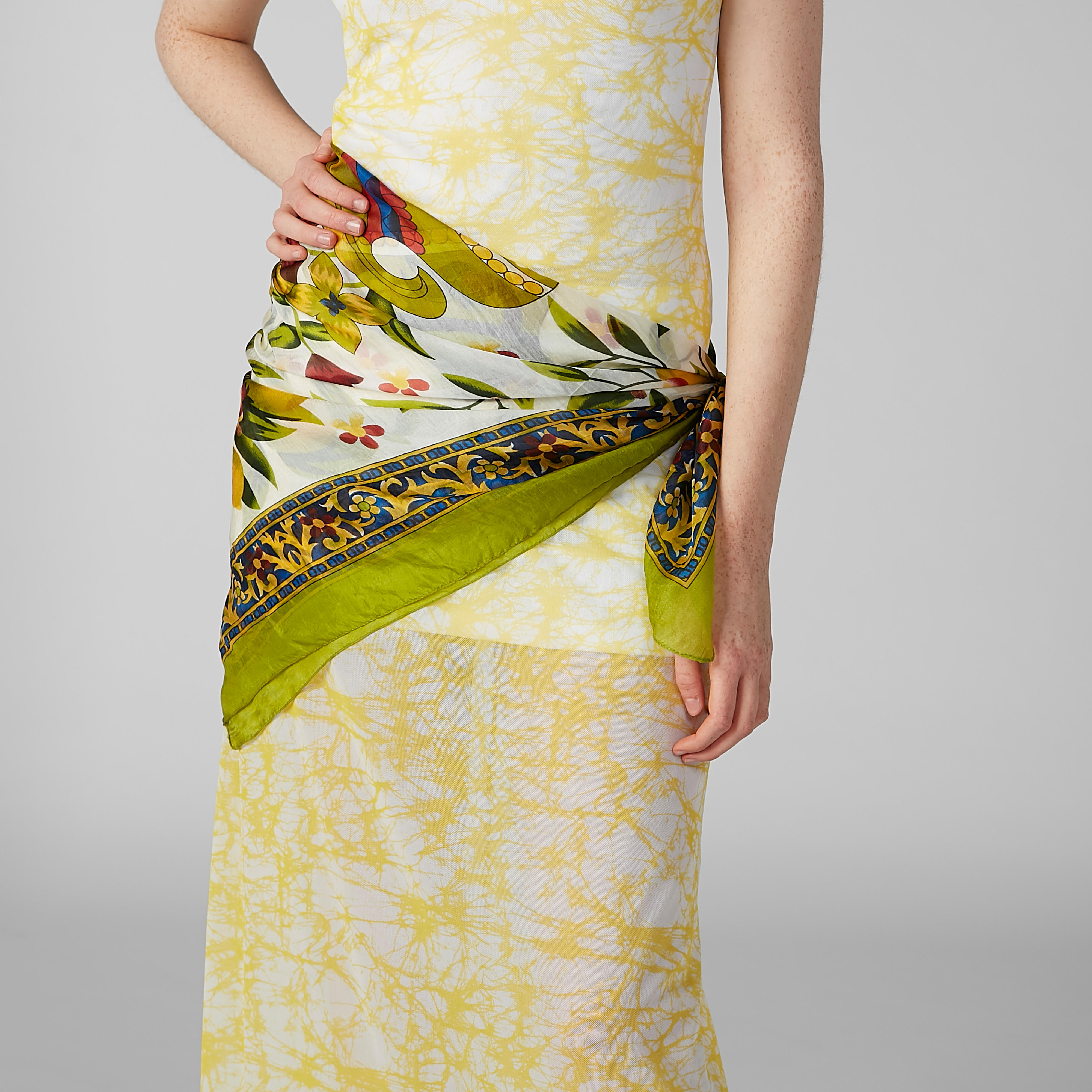 وشاح مستطيل بطبعات-women-clothingaccessories-scarves-image-2