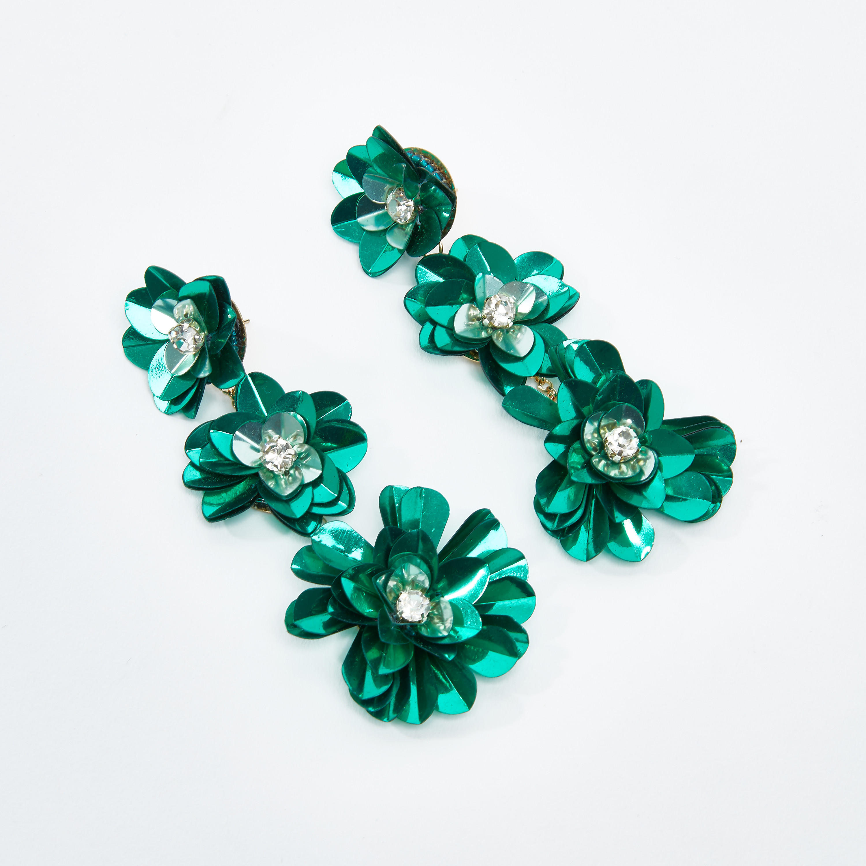 أقراط بدلّاية مزينة بمكبس إغلاق-women-watchesandjewellery-jewellery-earrings-image-4