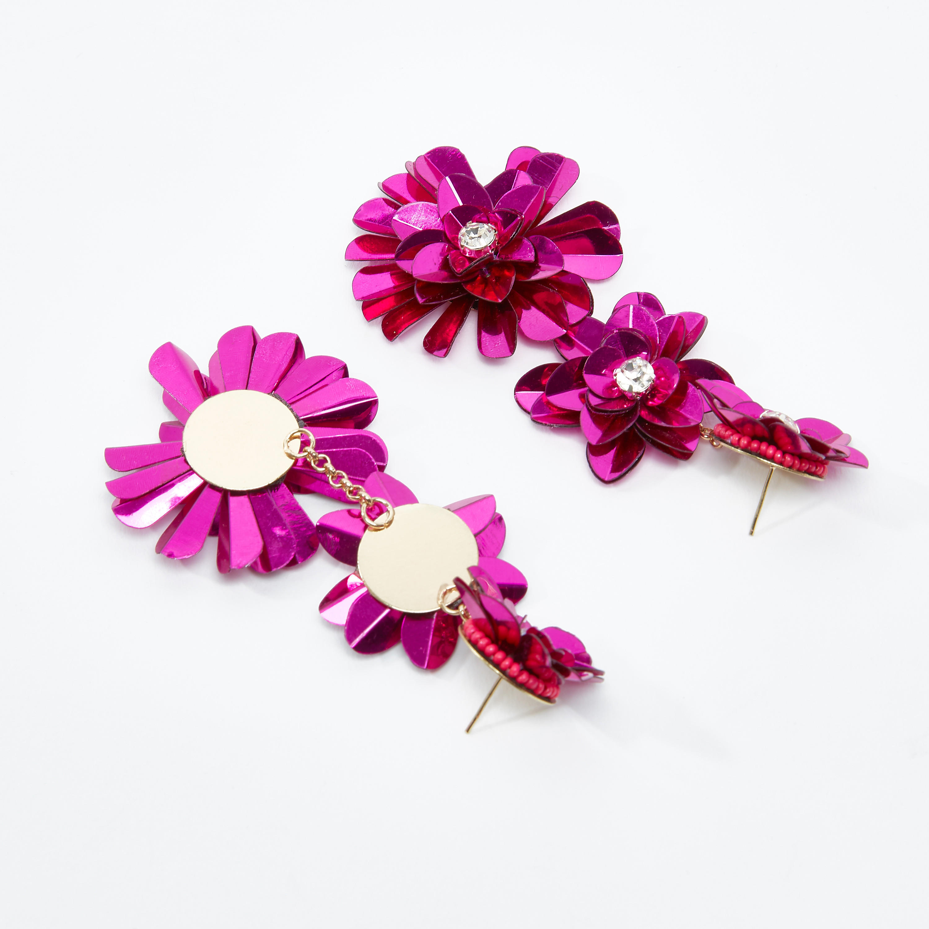 أقراط متدلية بمكبس إغلاق وتفاصيل زهرية-women-watchesandjewellery-jewellery-earrings-image-4