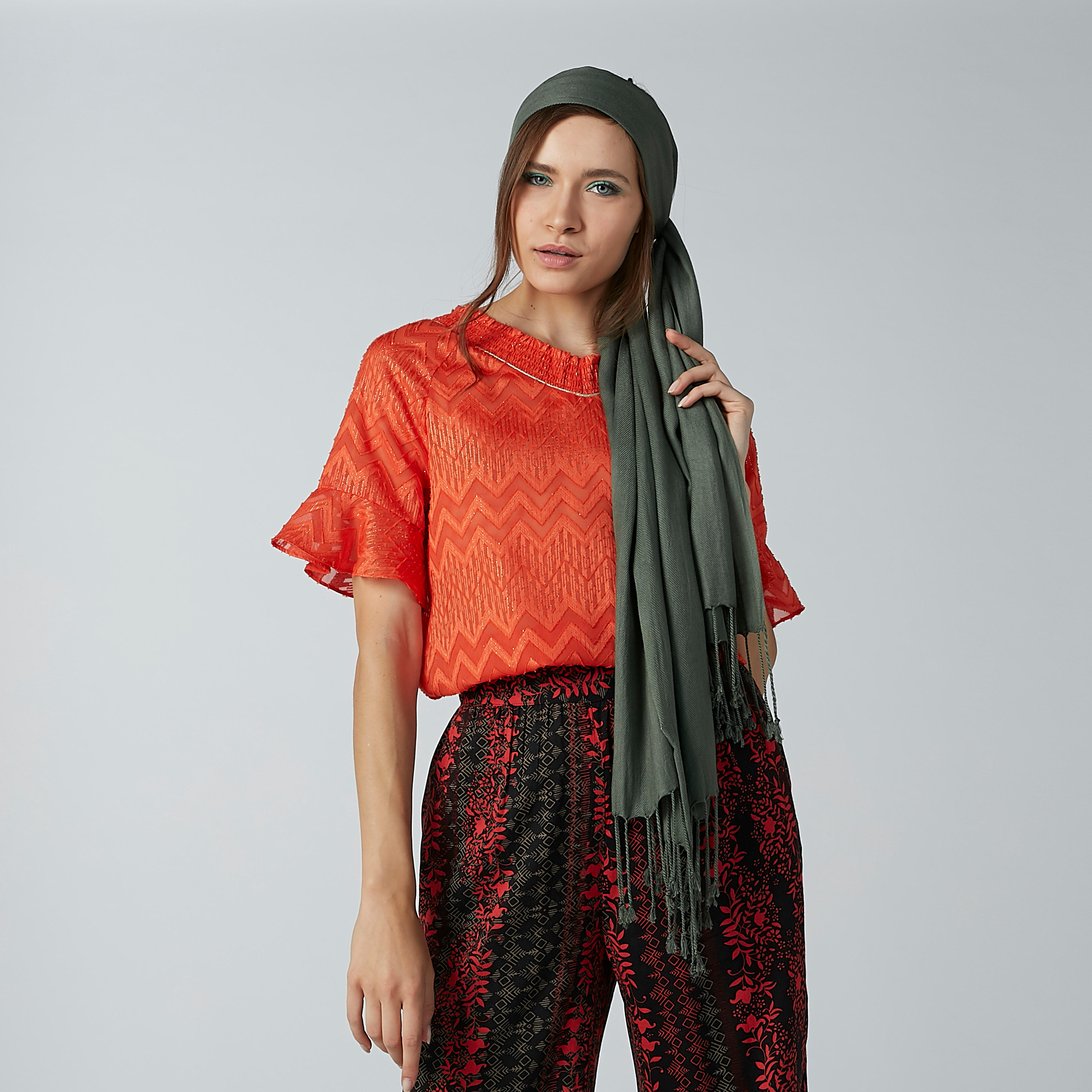وشاح بارز الملمس بشراشيب-women-clothingaccessories-scarves-image-2
