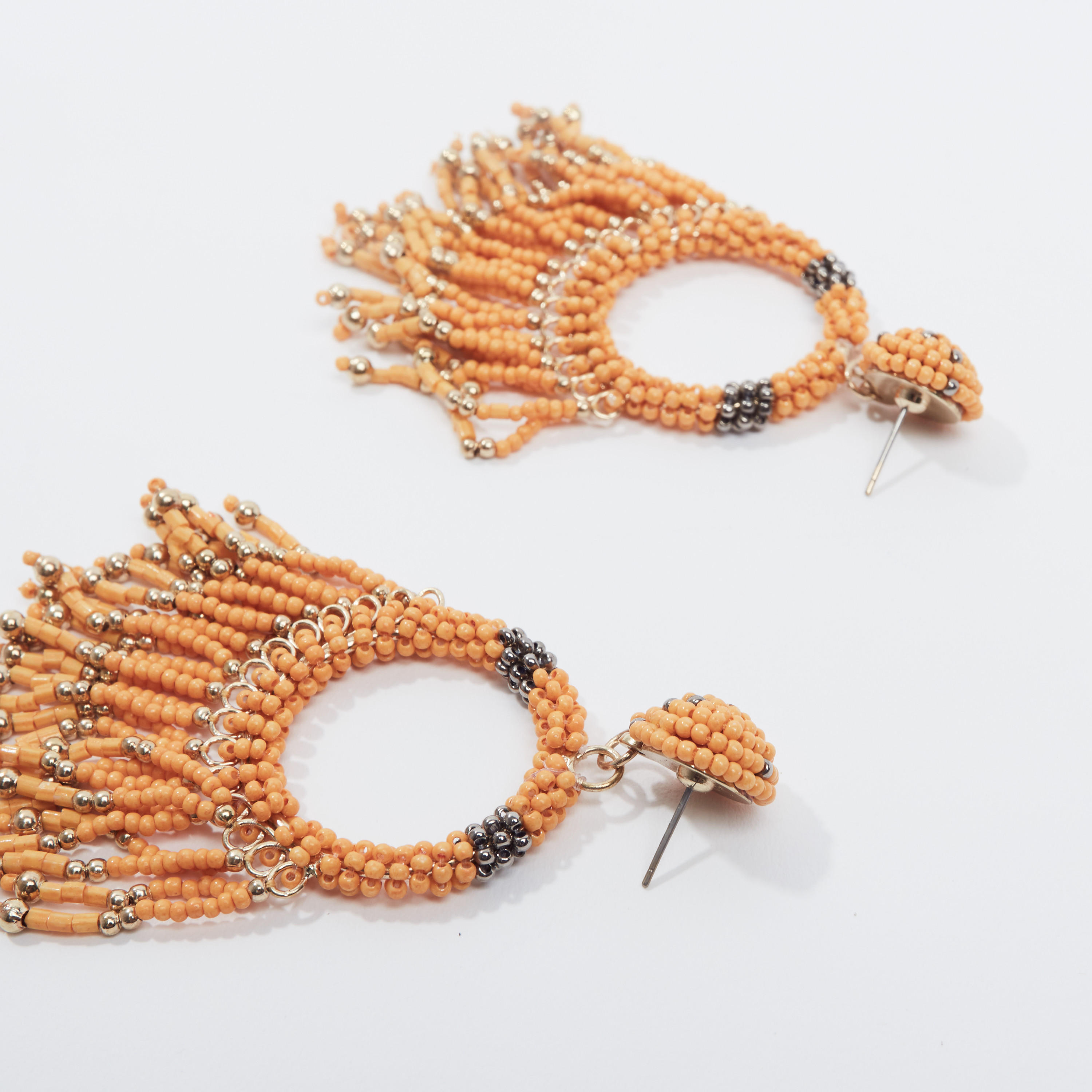 أقراط خرز متدليّة بمكبس إغلاق-women-watchesandjewellery-jewellery-earrings-image-3
