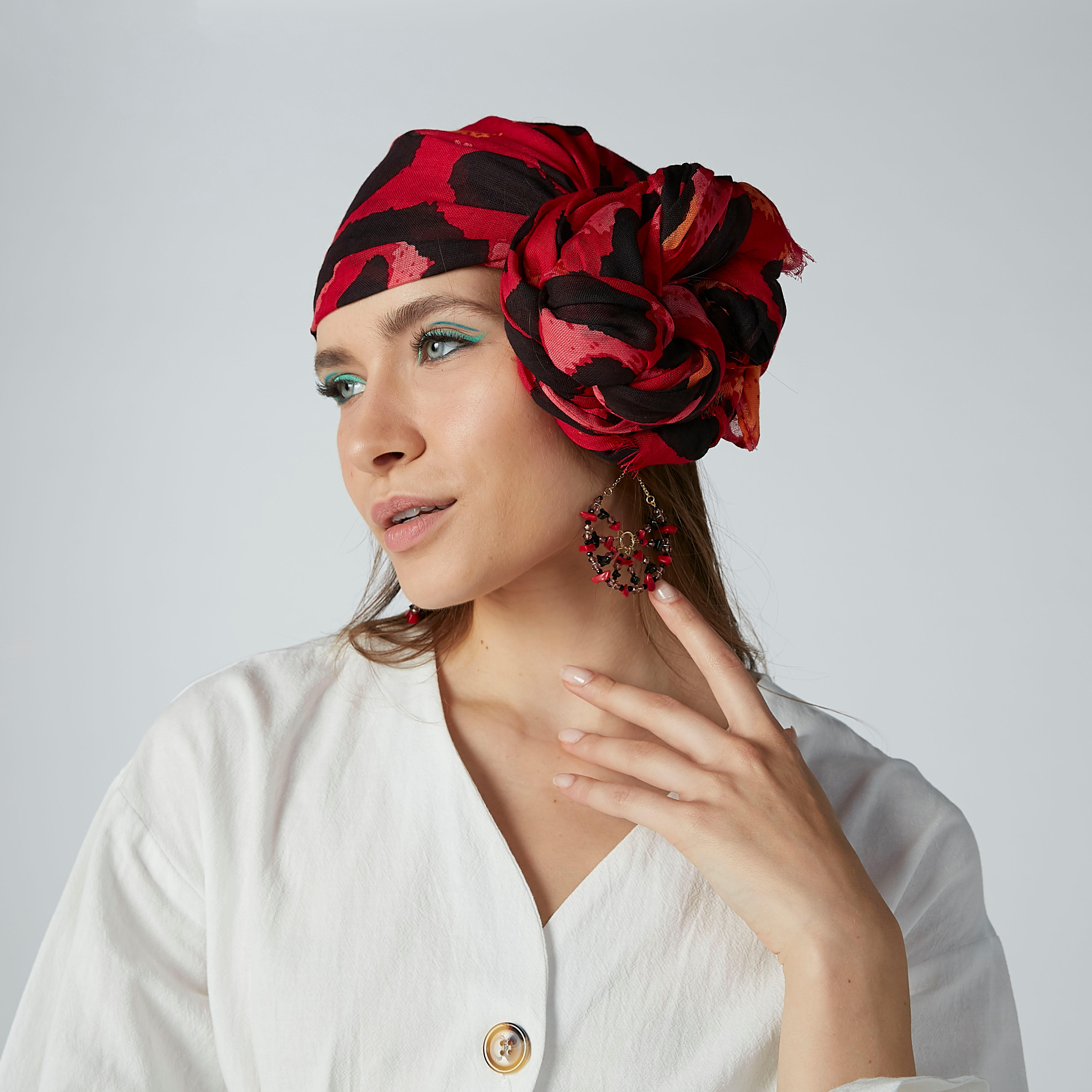 أقراط متدلية مزينة بالخرز بخطّاف إغلاق-women-watchesandjewellery-jewellery-earrings-image-2