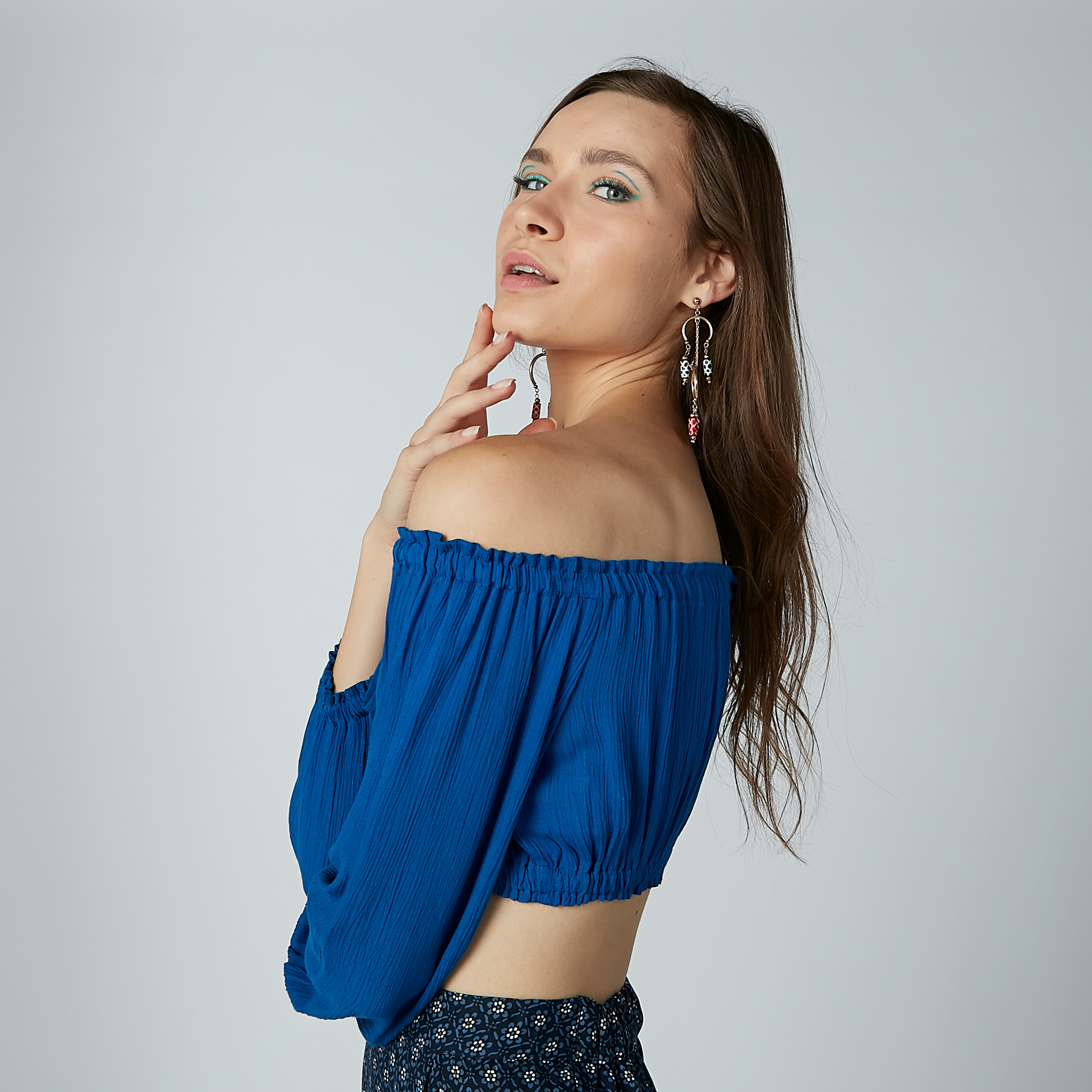 أقراط متدليّة ميتاليك بمكبس إغلاق-women-watchesandjewellery-jewellery-earrings-image-2