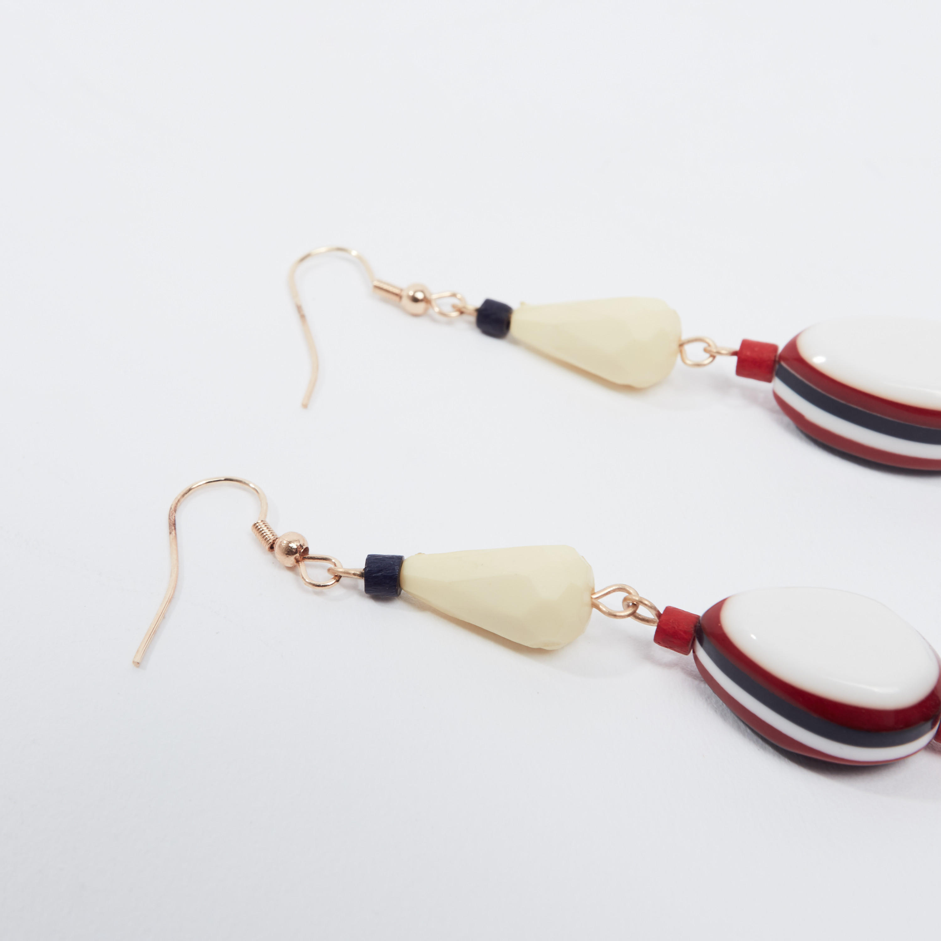أقراط متدلية مزينة بالخرز بخطّاف إغلاق-women-watchesandjewellery-jewellery-earrings-image-1