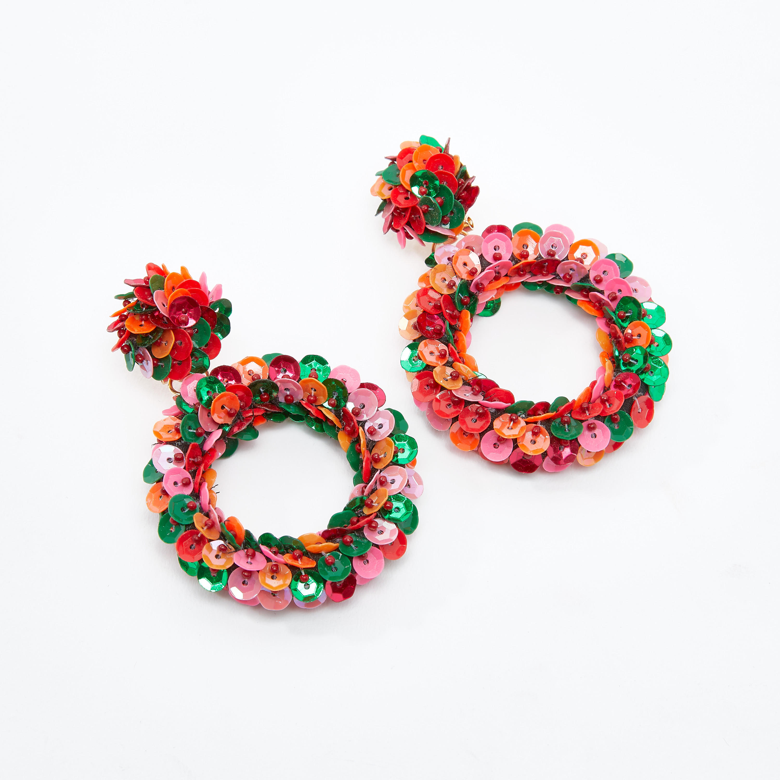 أقراط متدليّة بتفاصيل ترتر ومكبس إغلاق-women-watchesandjewellery-jewellery-earrings-image-1