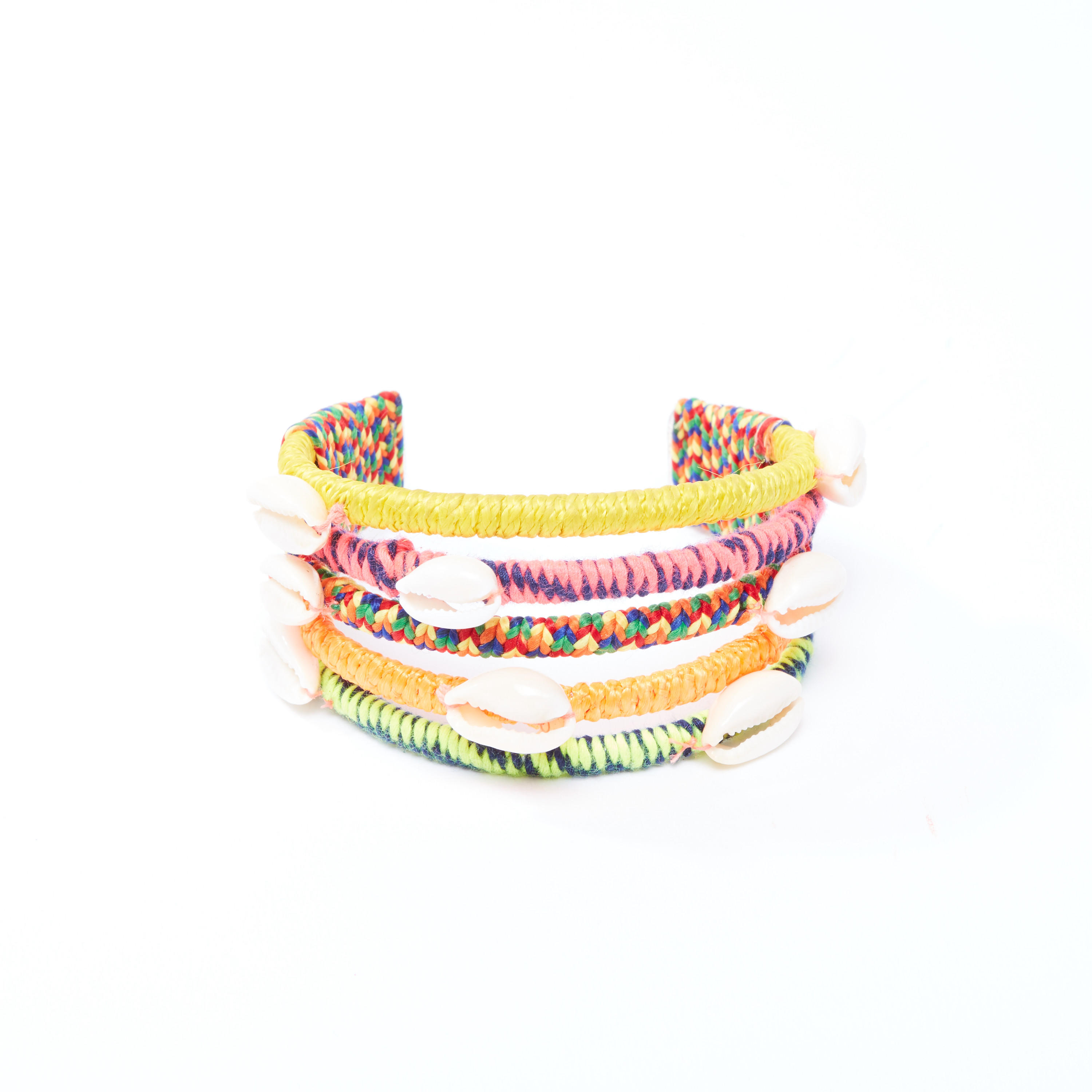 سوار بارز الملمس بتفاصيل شيل-women-watchesandjewellery-jewellery-banglesandbracelets-image-1