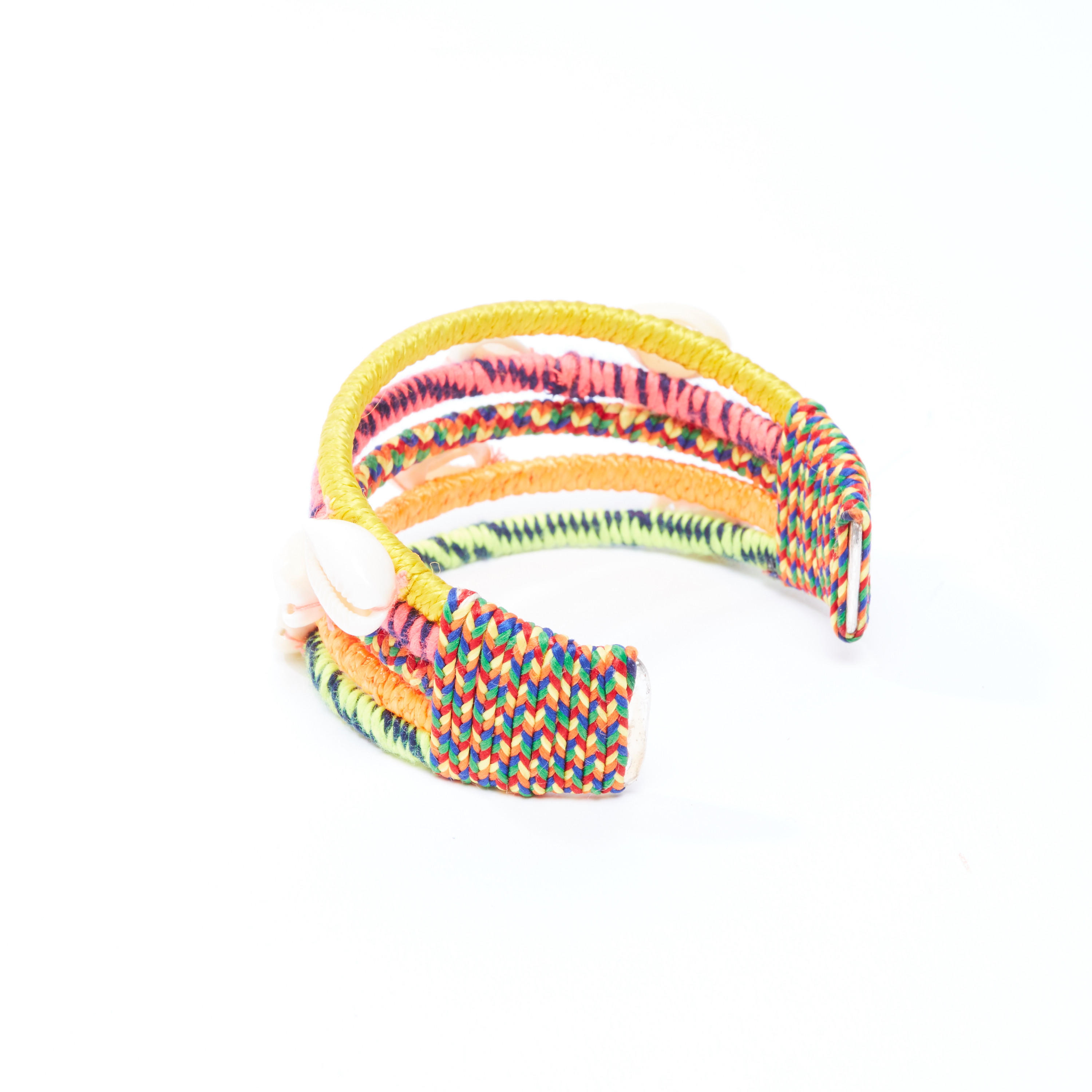 سوار بارز الملمس بتفاصيل شيل-women-watchesandjewellery-jewellery-banglesandbracelets-image-3