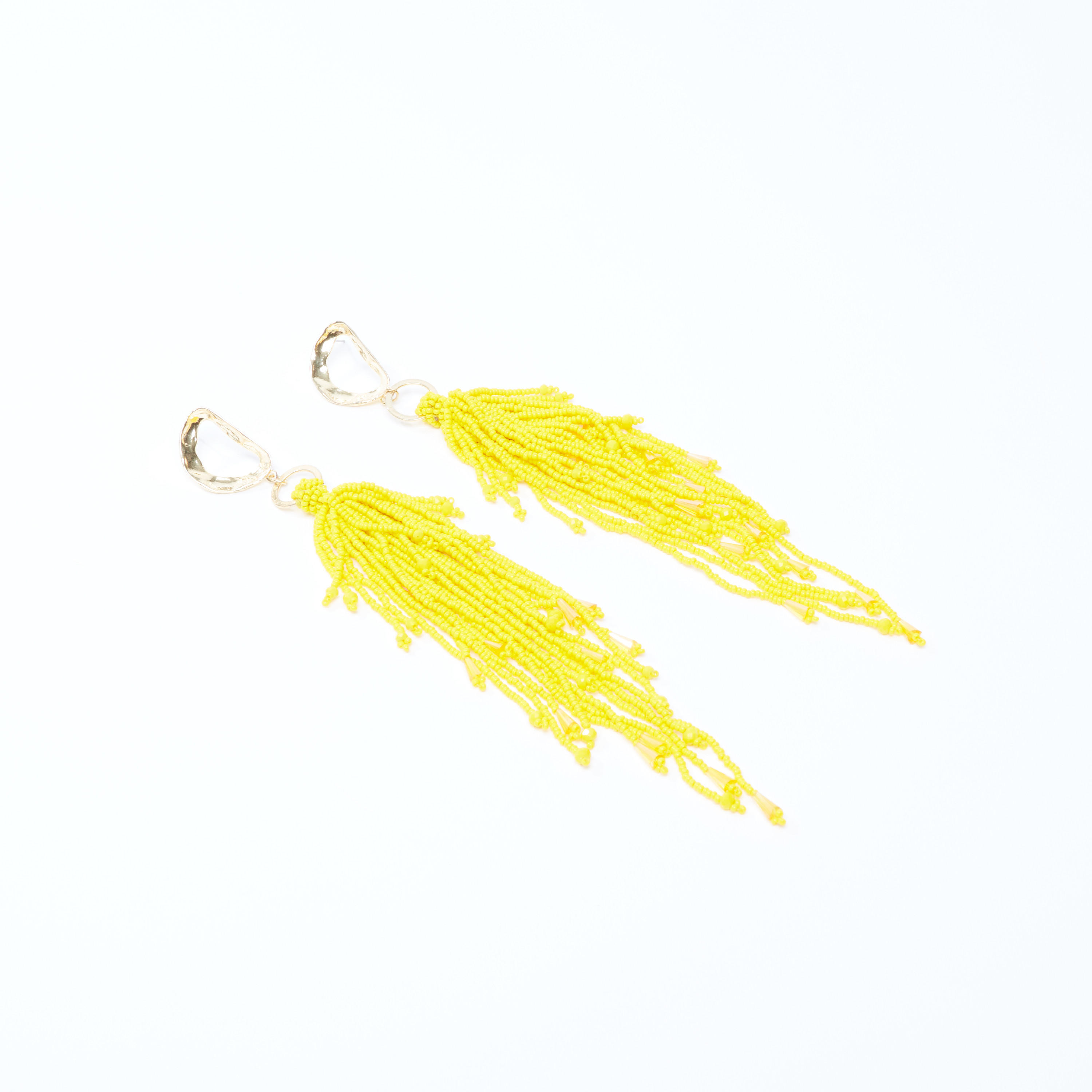 أقراط خرز متدليّة بمكبس إغلاق-women-watchesandjewellery-jewellery-earrings-image-4