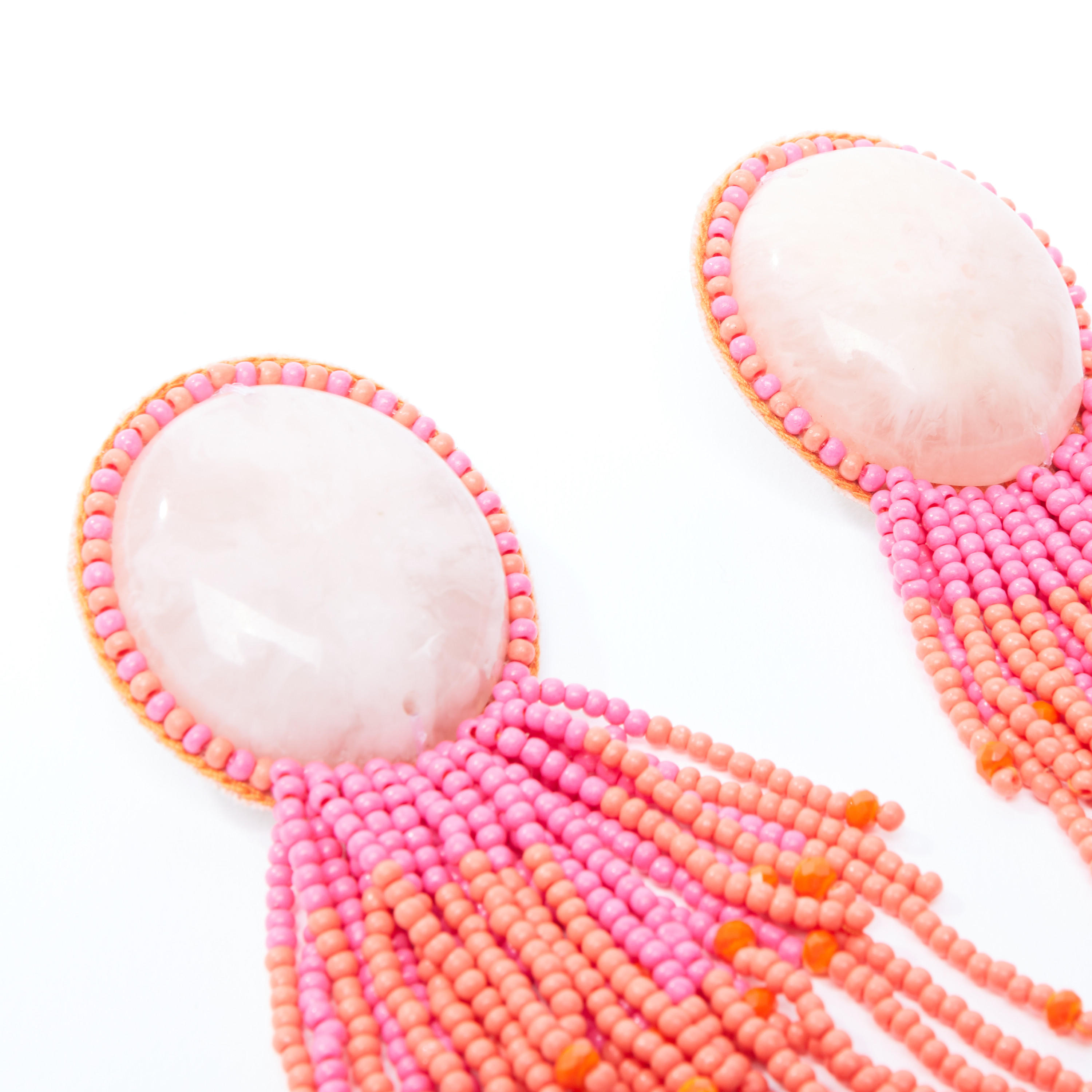 أقراط خرز متدليّة بمكبس إغلاق-women-watchesandjewellery-jewellery-earrings-image-2
