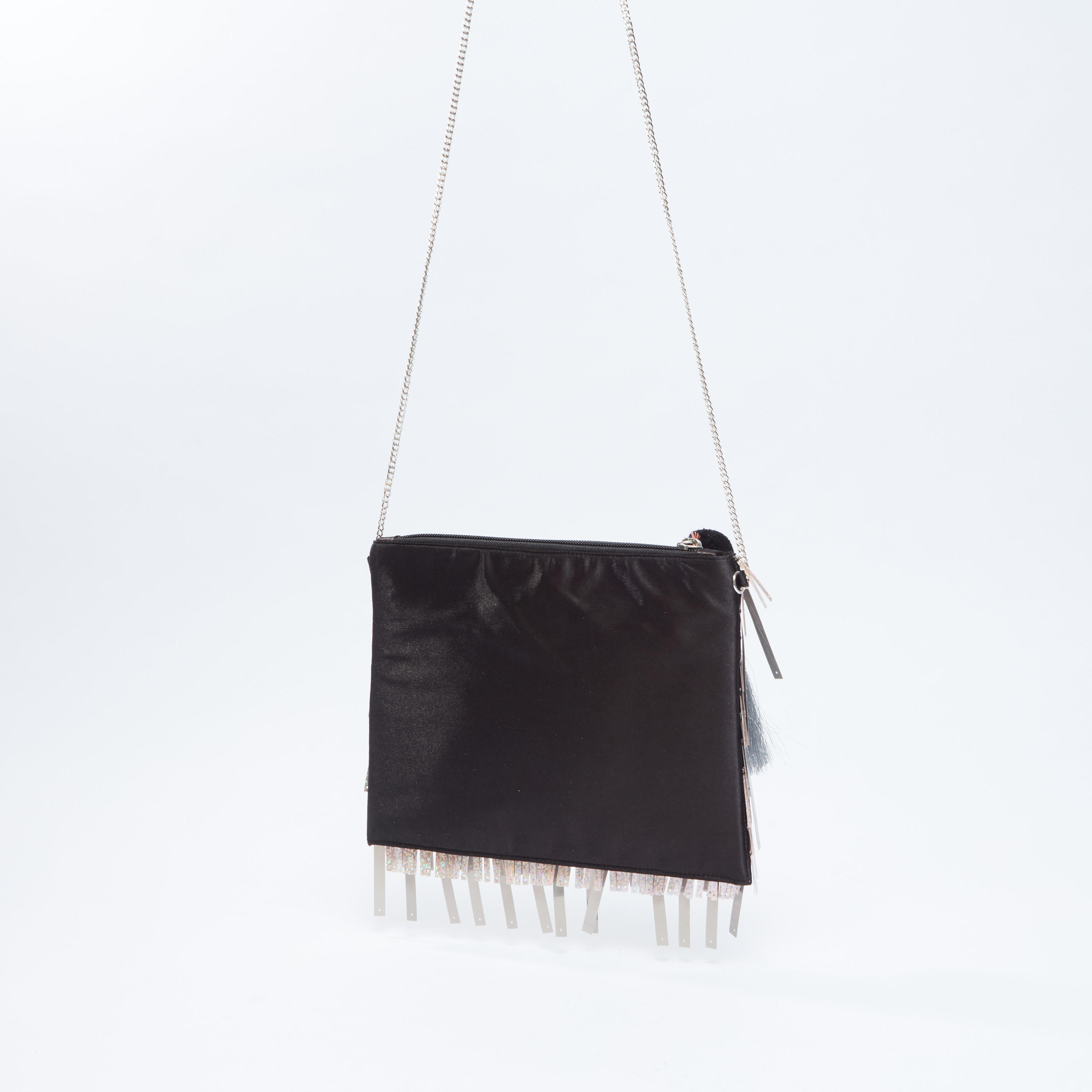 حقيبة كروس بودي بارزة الملمس بسلسلة ميتاليك وشراشيب-women-bagsandwallets-handbags-image-3